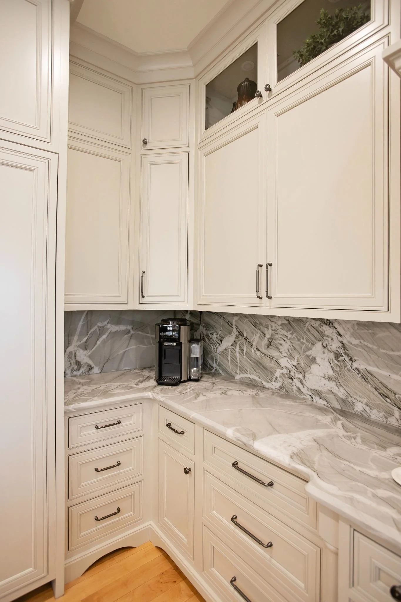 hixons-bluff-coffee-bar-custom-cabinetry.jpg