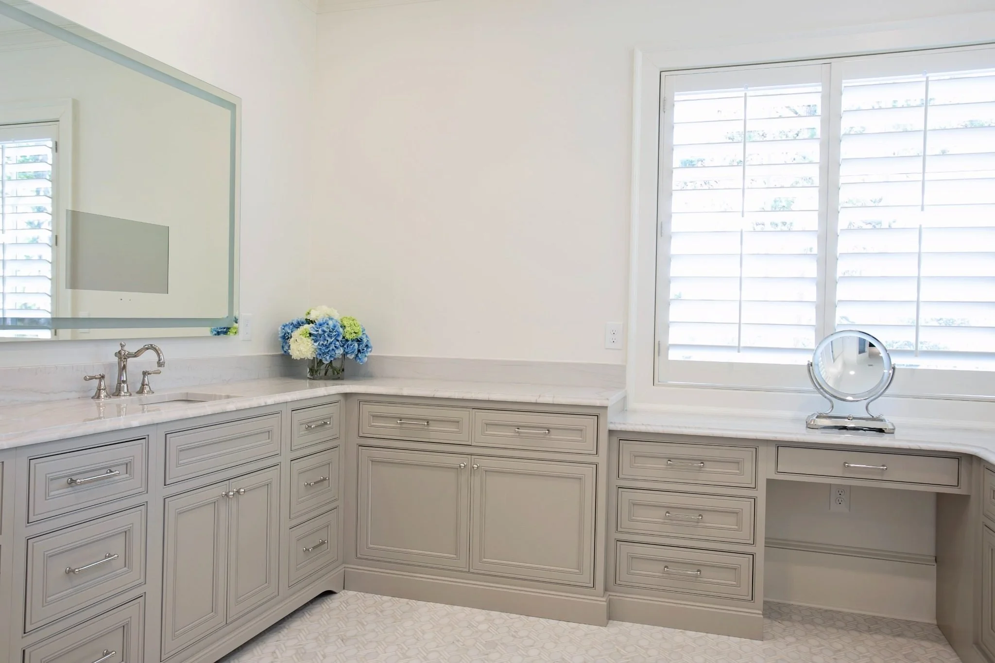 reynolds-lake-oconee-bathroom-custom-cabinets-and-marble-countertops.jpg