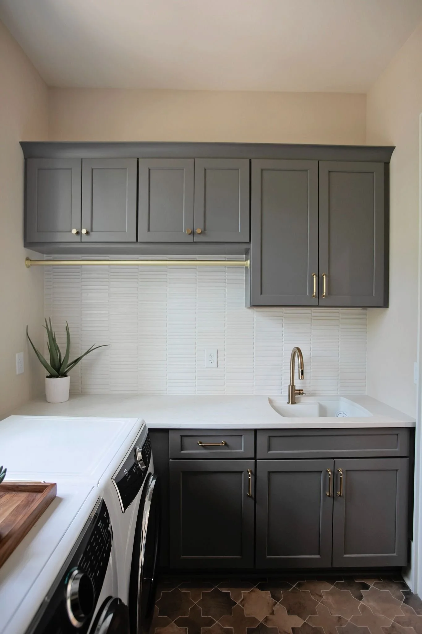 modern-laundry-room-custom-cabinets.jpg