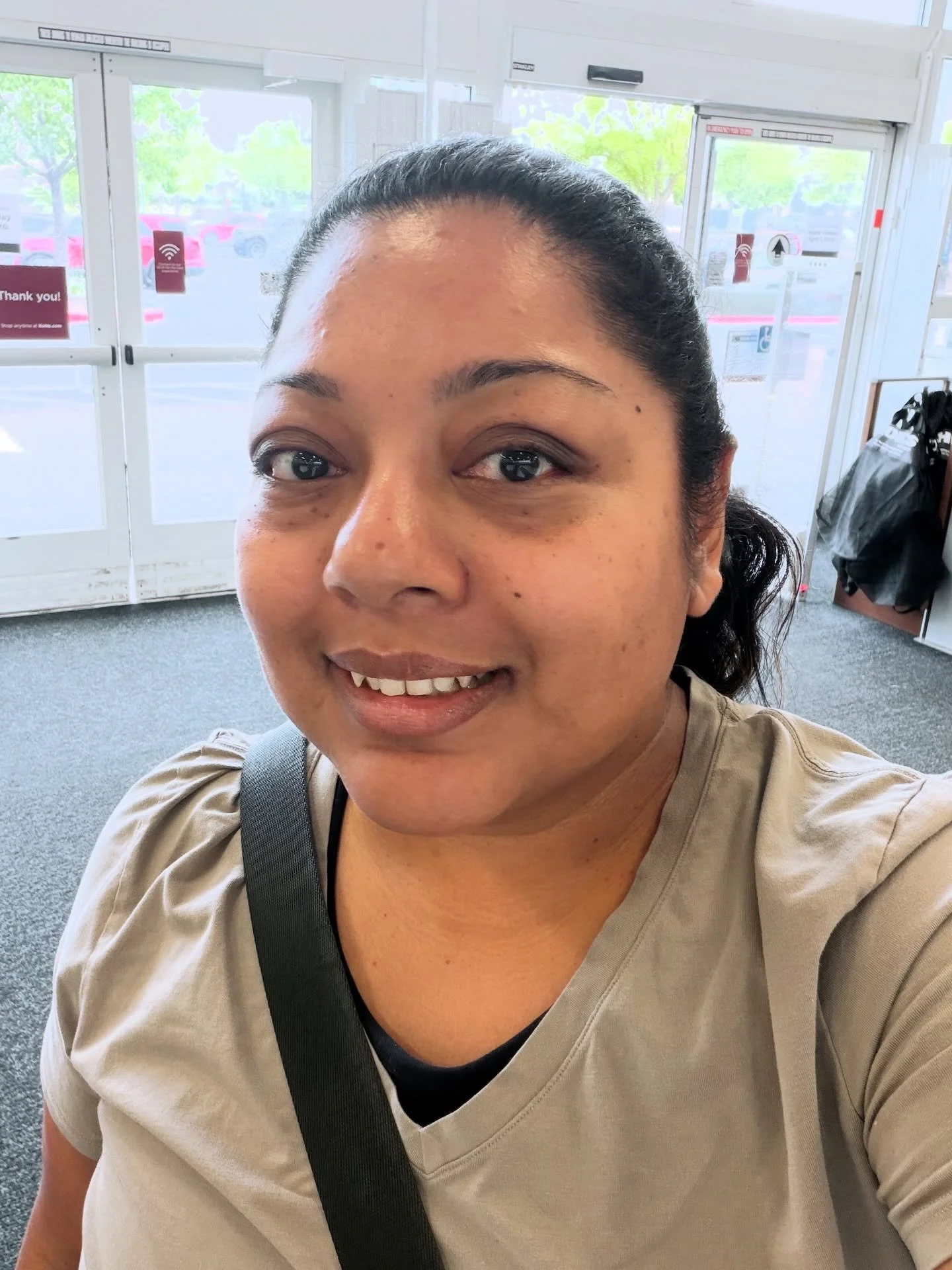 I love supporting other women and their businesses. Fresh facial with Dermaplaning with @blissful_beauty_by_becky thank you so much!!