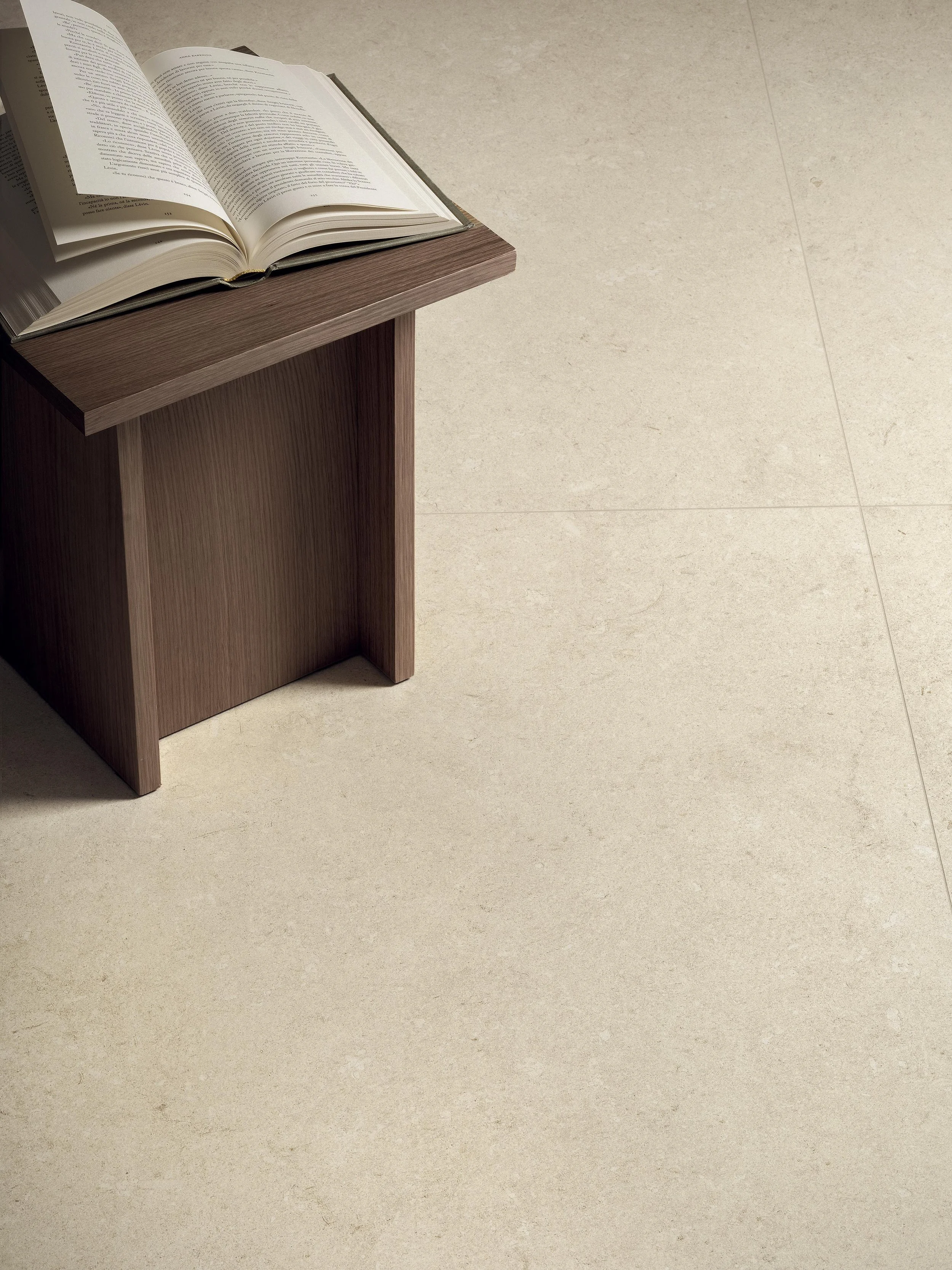 VERDE_ESSENZIALE_AMBIENTAZIONE_BEIGE_6.jpg