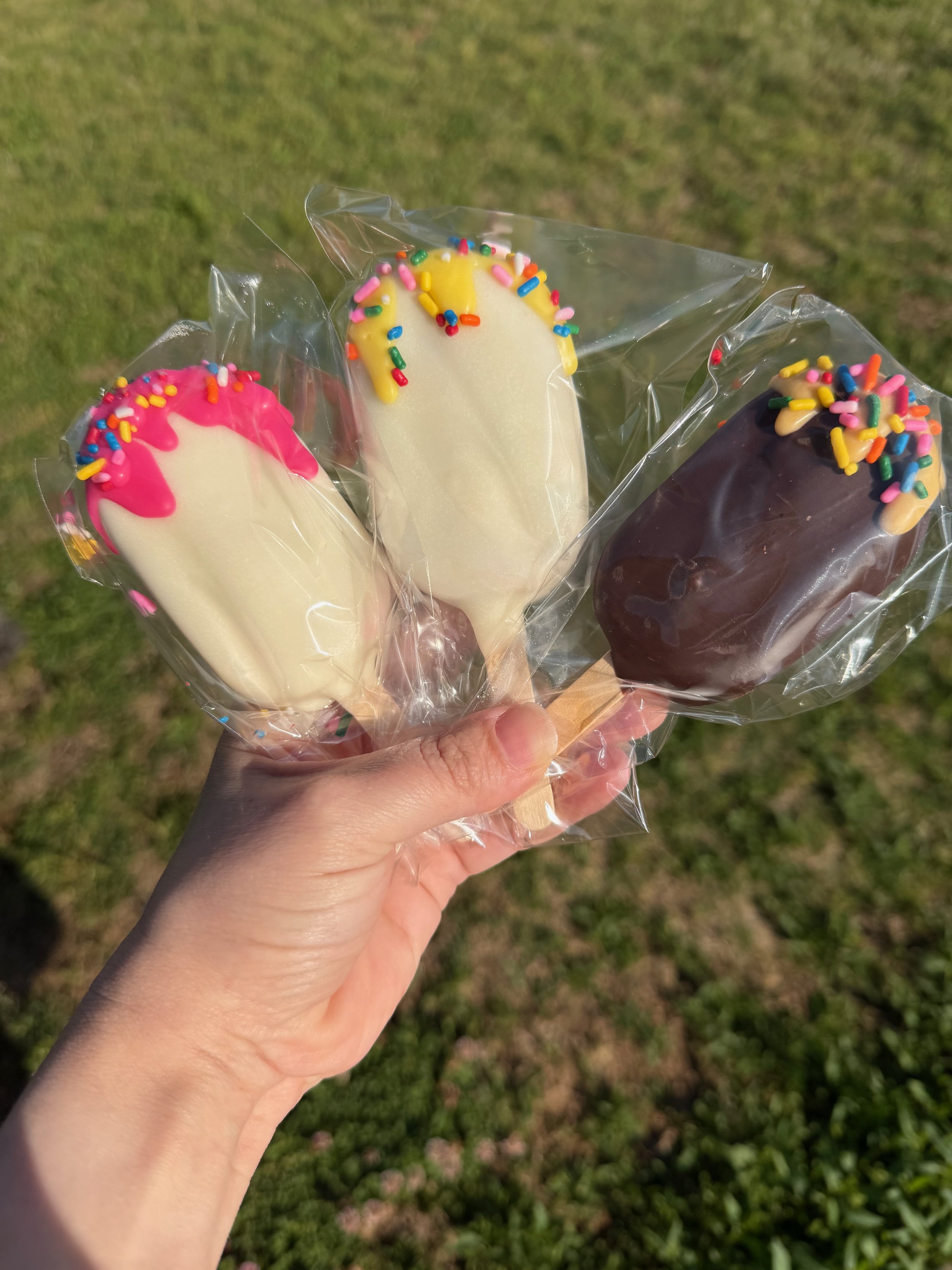 Perfect for gifting and favors