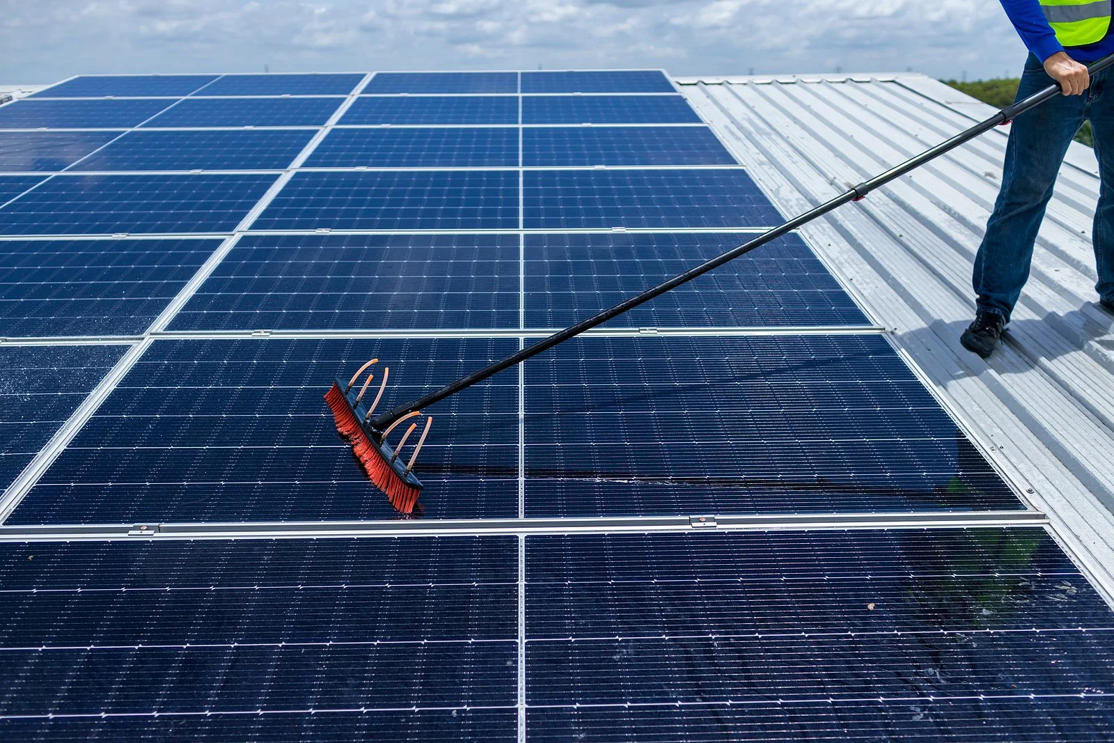 Scrubbing a solar panel