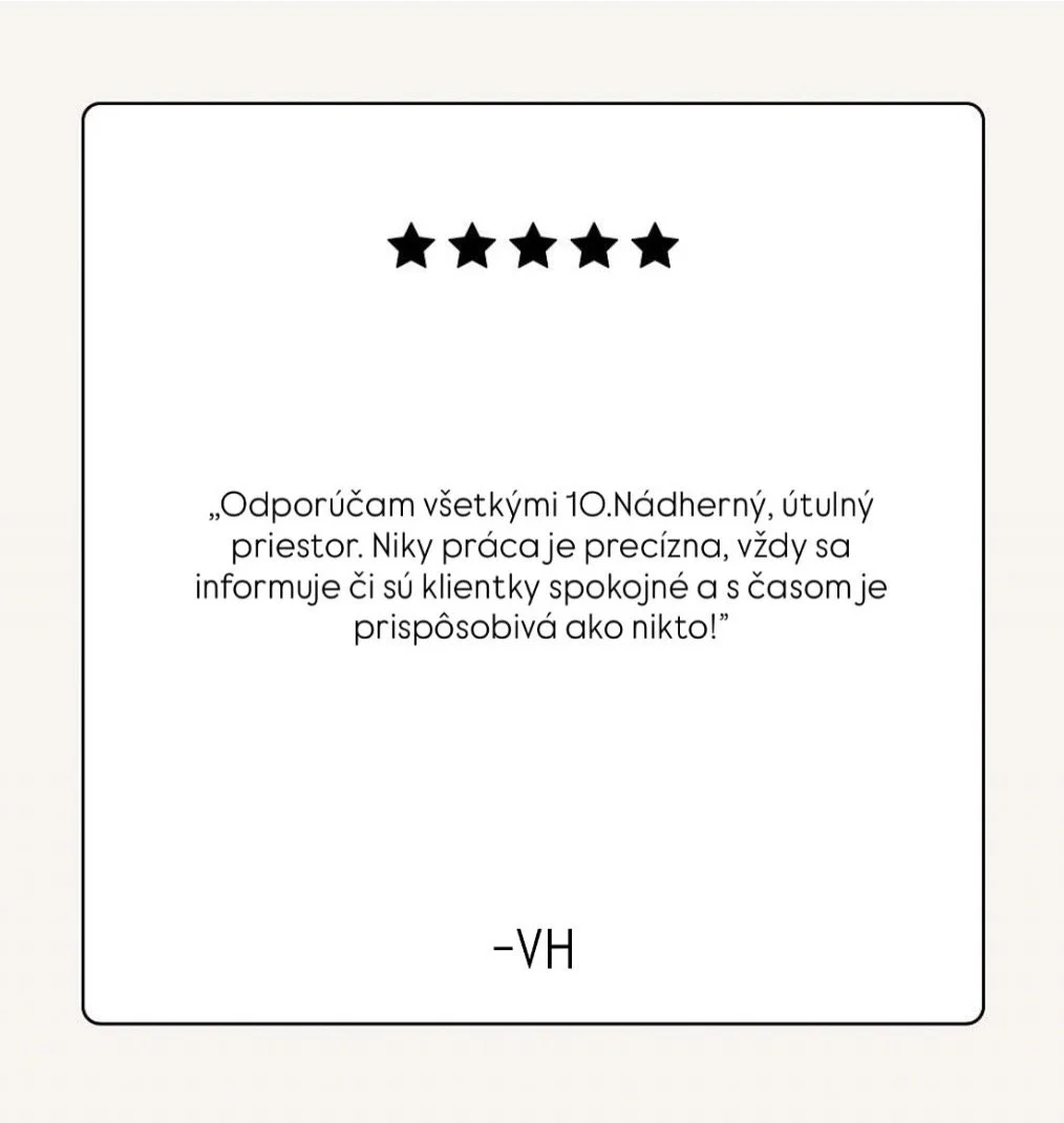 Customer review with five-star rating and positive feedback about a workspace, mentioning cleanliness, client information, and adaptability.