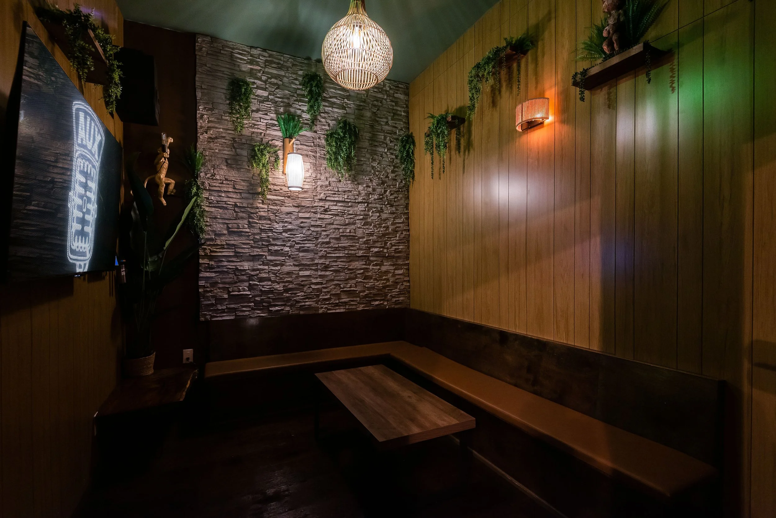 Private Room 5:  The Jungle Room 