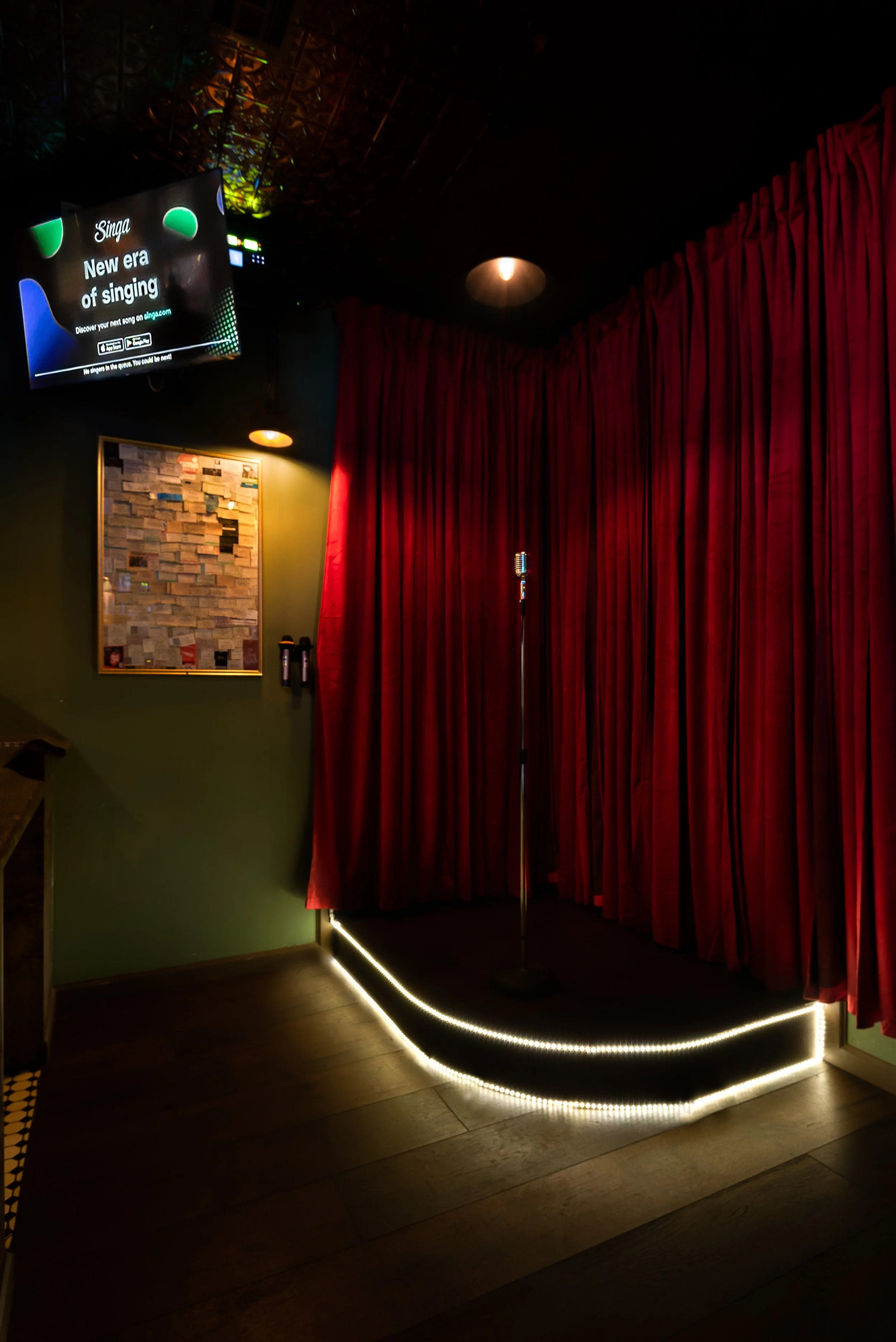 Front Bar Stage