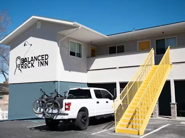 Balanced Rock Inn - king room4.jpg