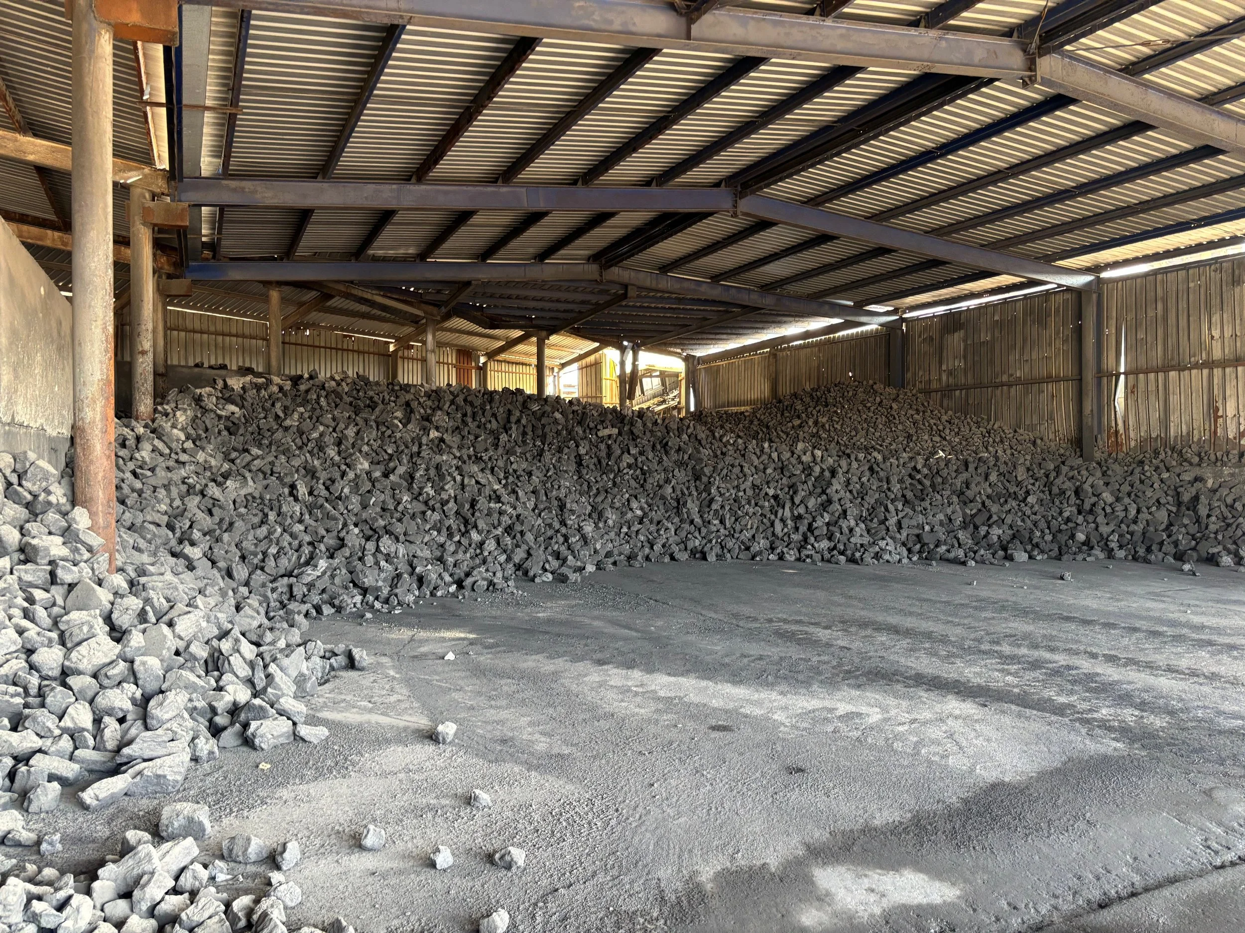 Raw materials for mineral wool production.