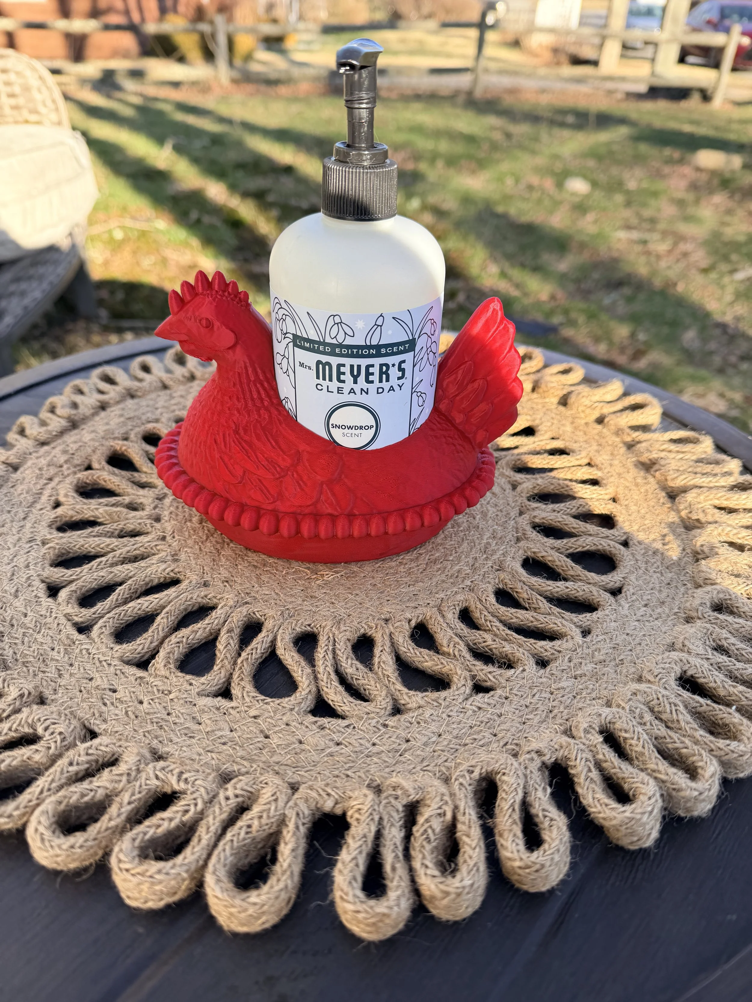 Hen On A Nest Soap Holder