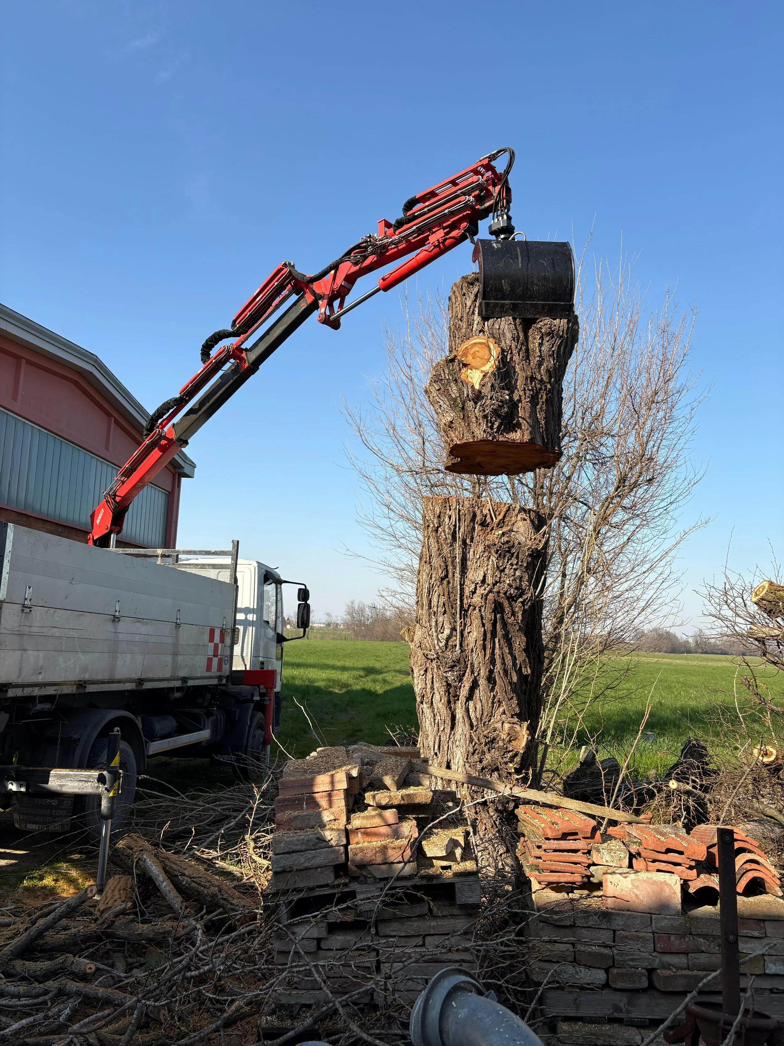 WhatsApp Image 2026-04-08 at 20.56.03.jpeg