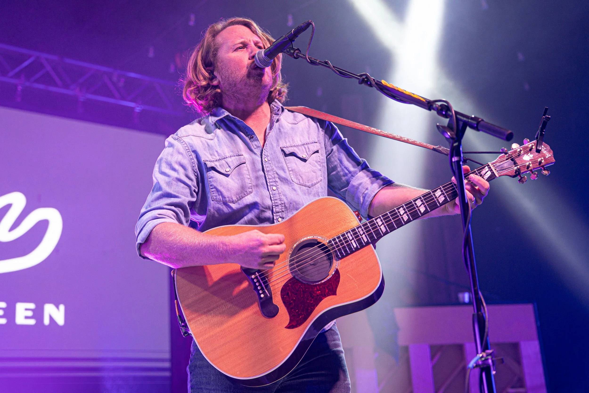 William Clark Green leans into his dad era on Watterson Hall
