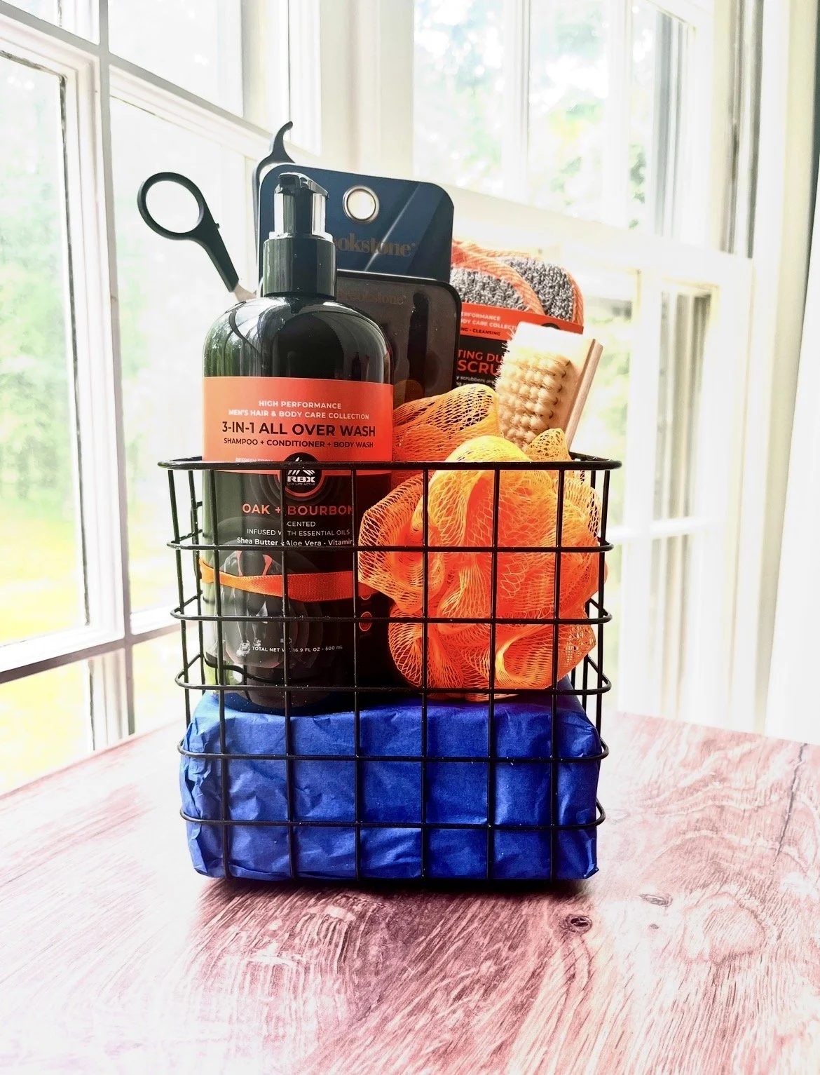 Men's Petite Size Wire Grooming Basket unwrapped.jpg