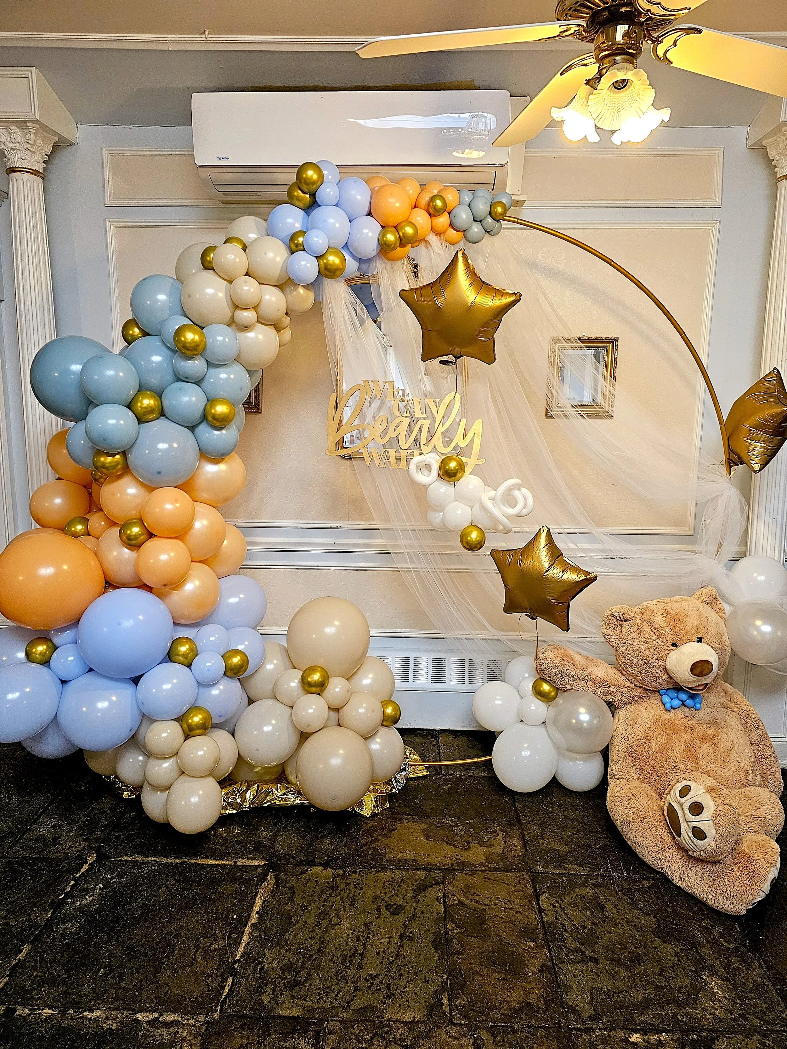 Sabina ExtraordinAIR Baby Teddy Arch.jpg