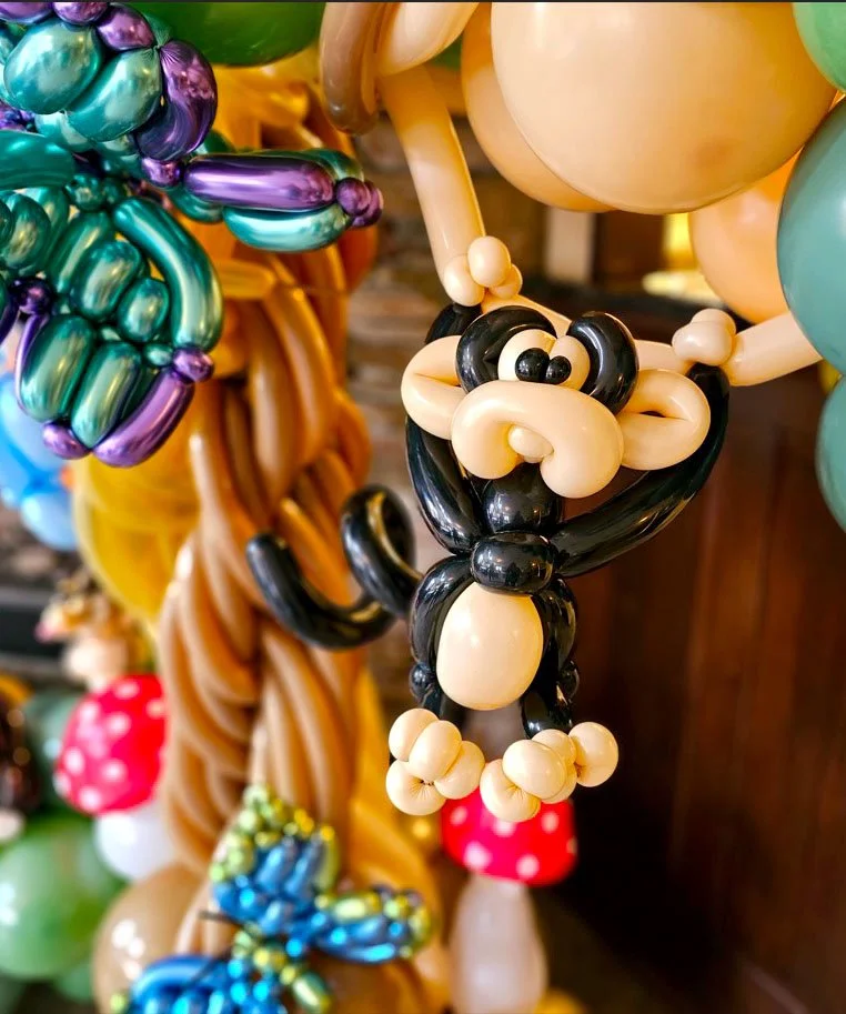 Sabina Extraordinair Forest monkey 2.jpg