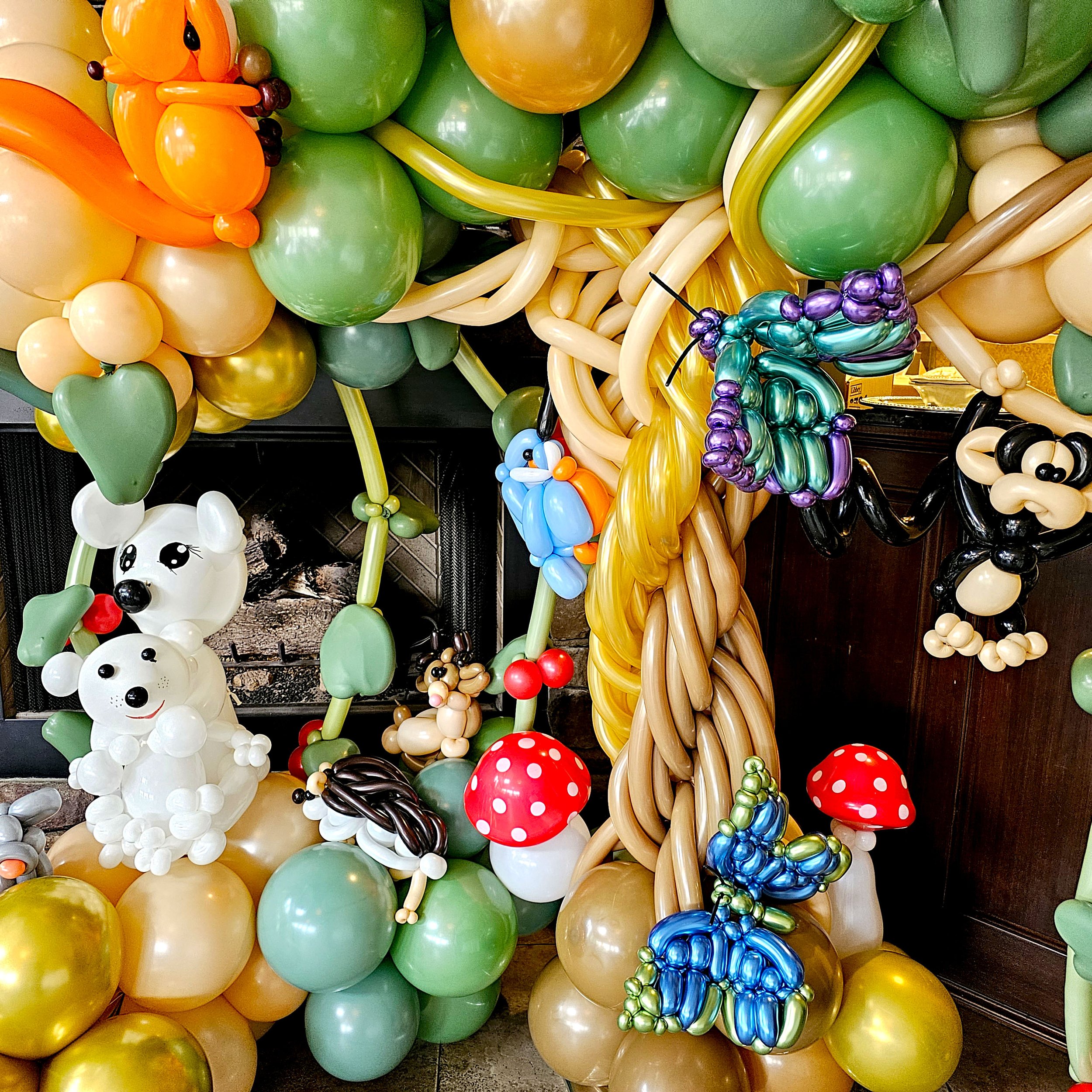 Sabina Extraordinair Forest tree 1.jpg