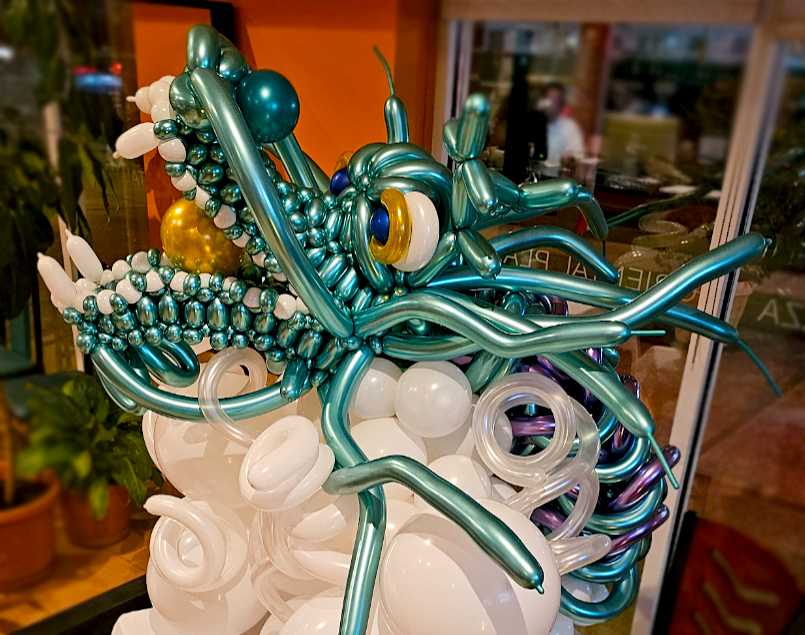 Sabina Extraordinair Asian dragon 2.png