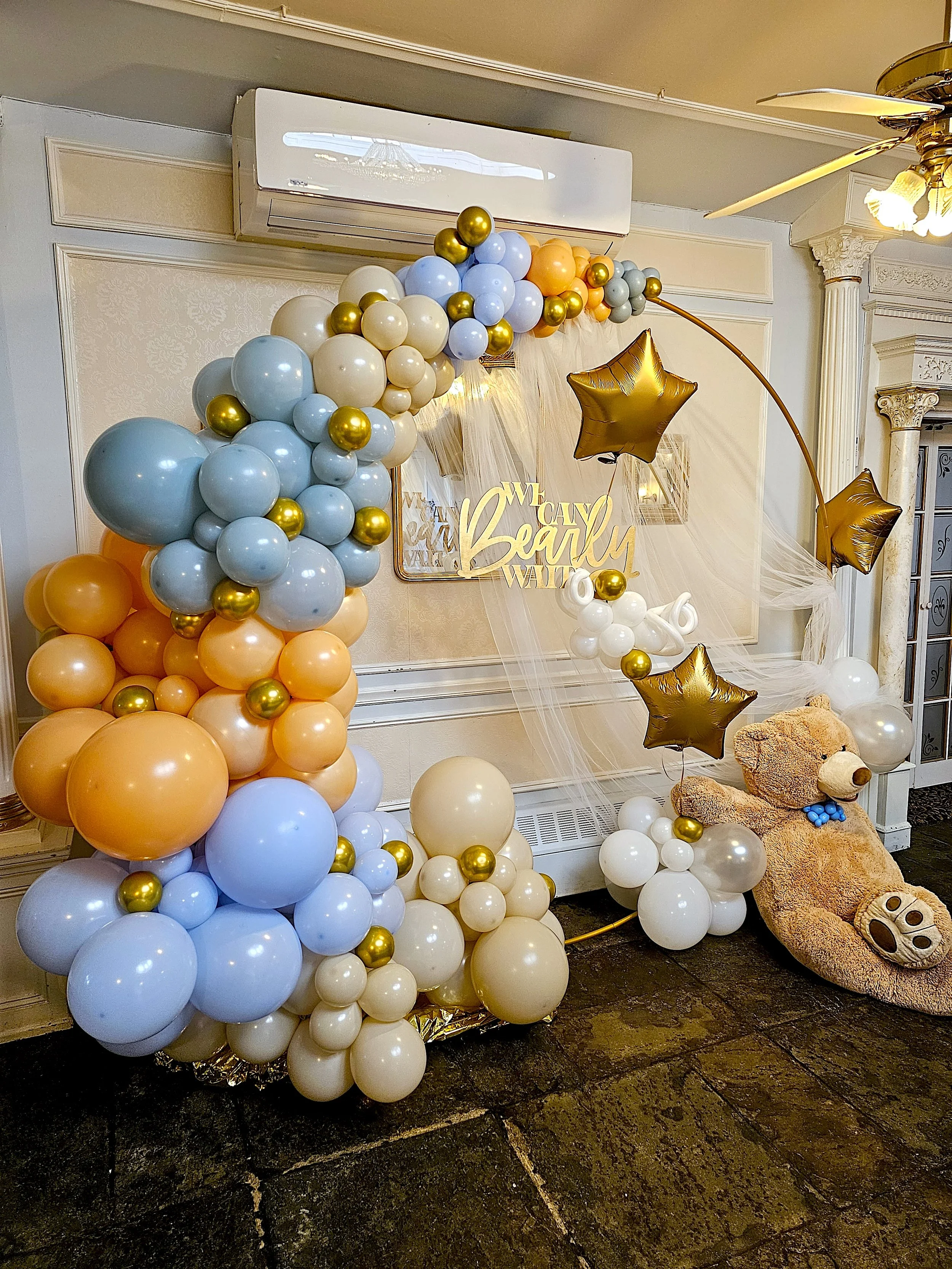 Sabina ExtraordinAIR baby teddy arch 2.jpg