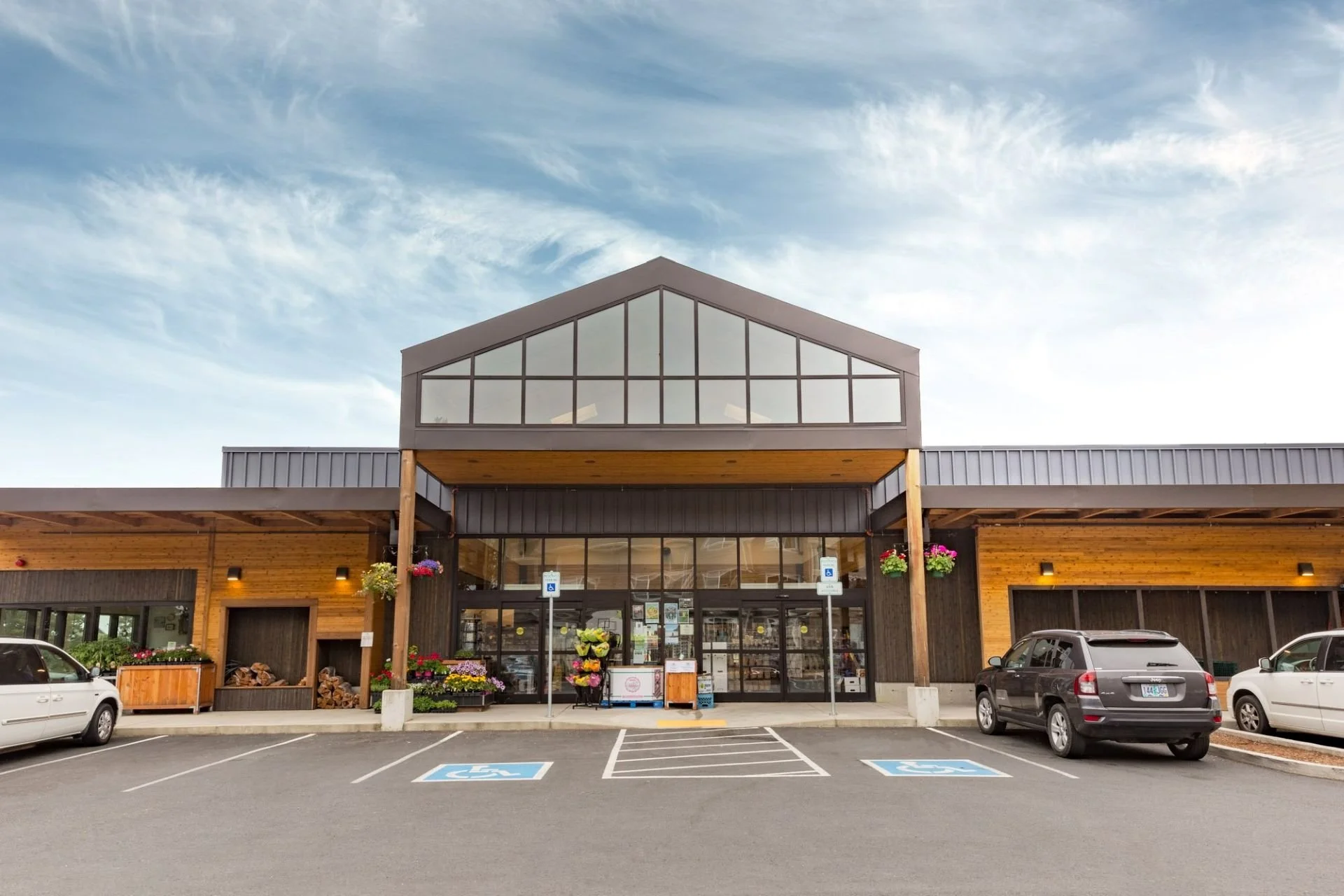 Fresh-Foods-Cannon-Beach_exterior_entrance.jpg