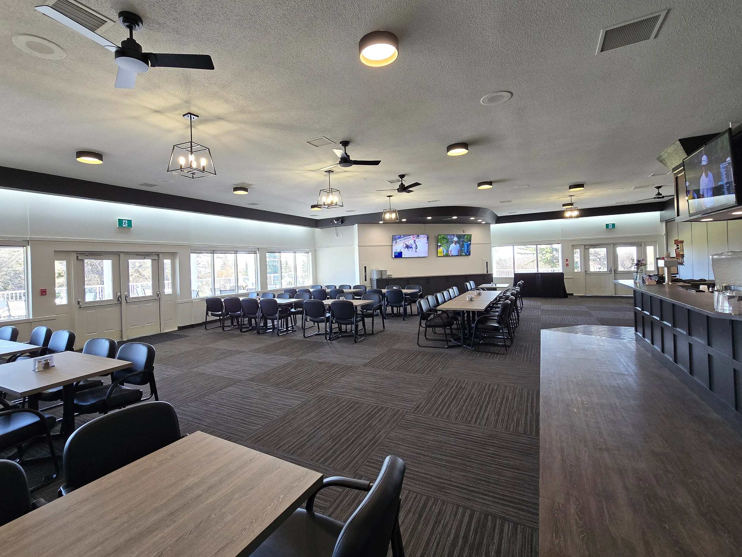 lacombe-golf-and-country-club-renovation-dining-room-lacombe-alberta-v3.jpg
