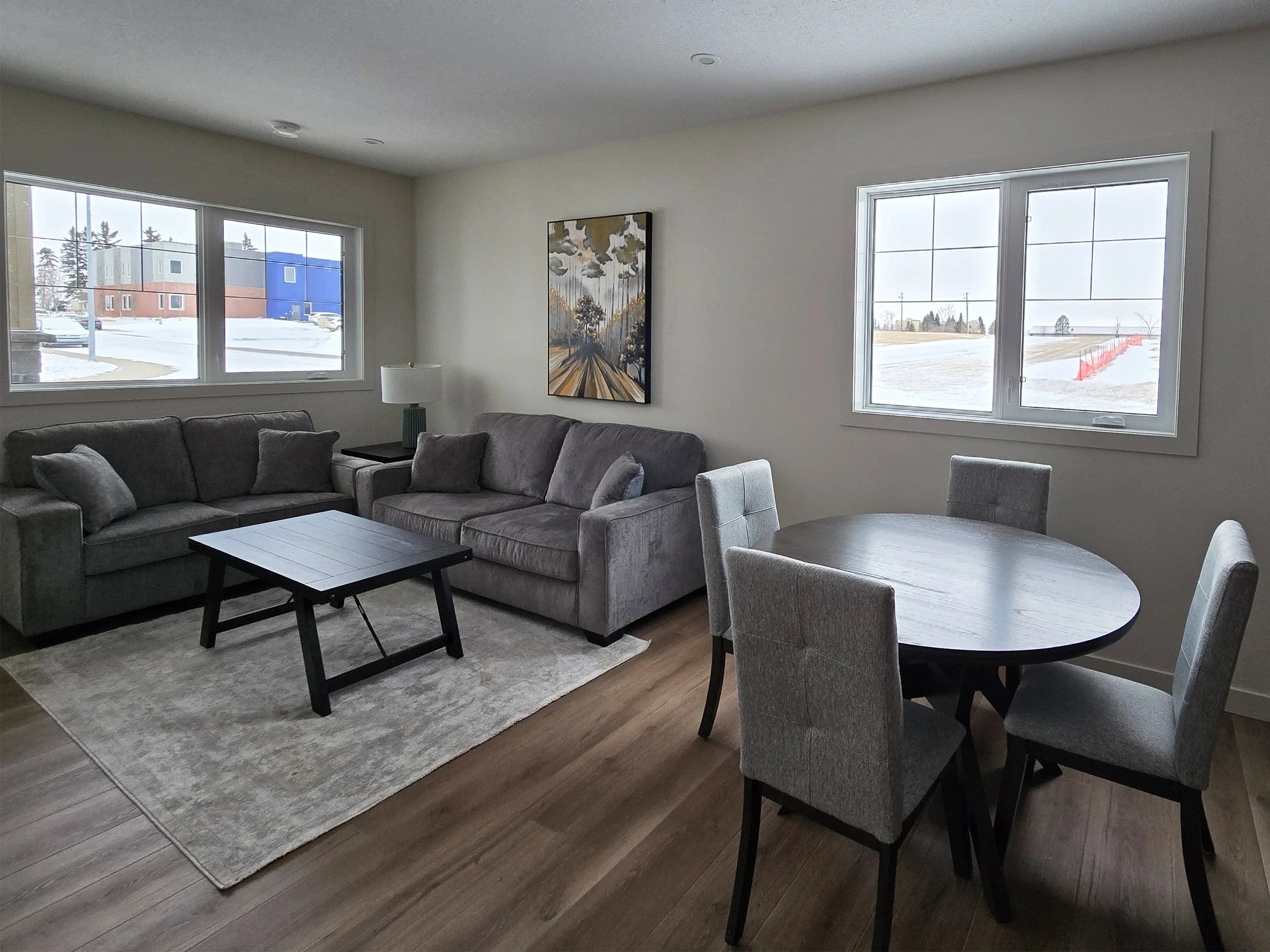 4938-4940-beardsley-cres-lacombe-alberta-livingroom.jpg