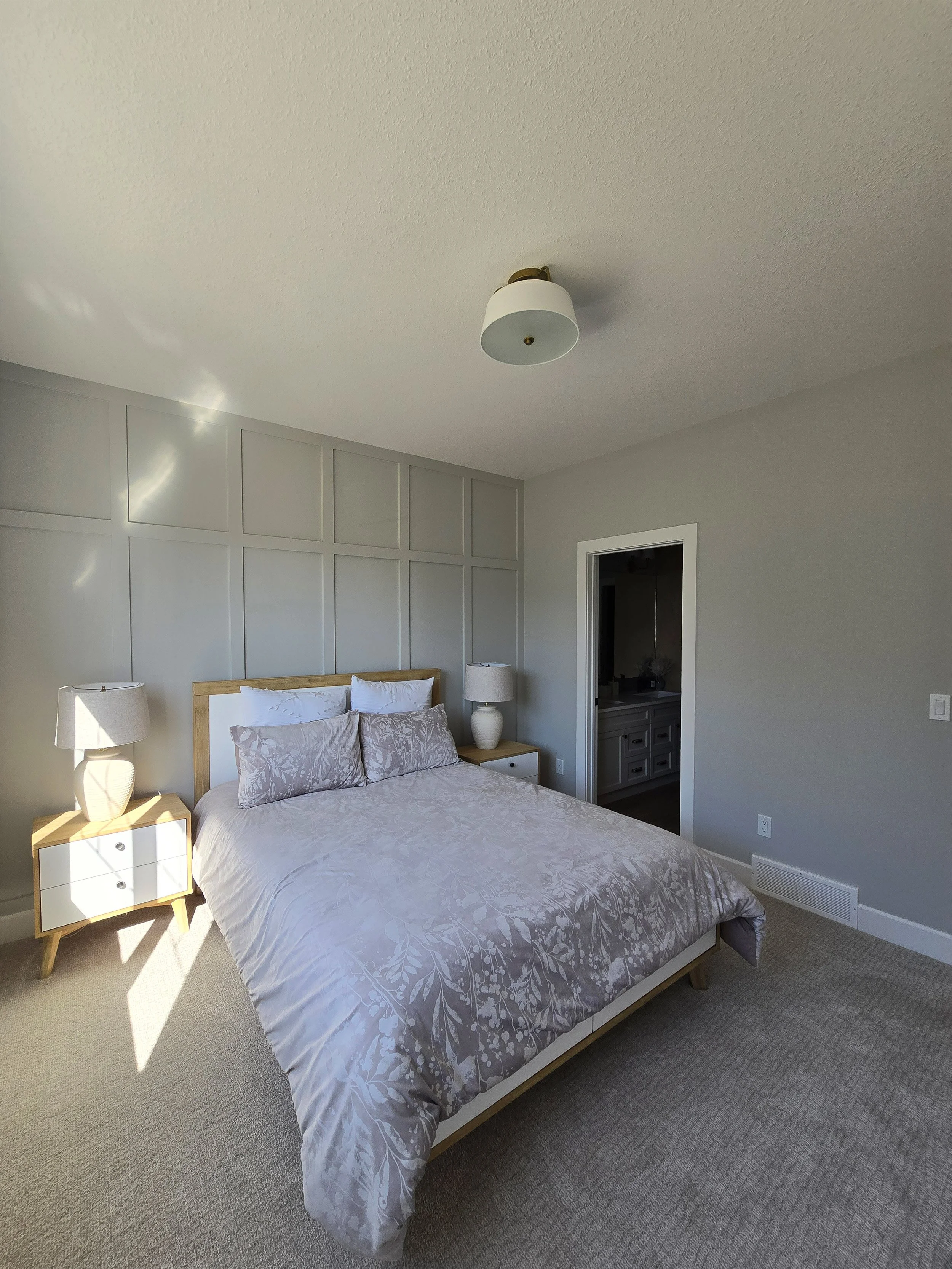 douplex-3-beardsley-cres-lacombe-bedroom2-view2.jpg