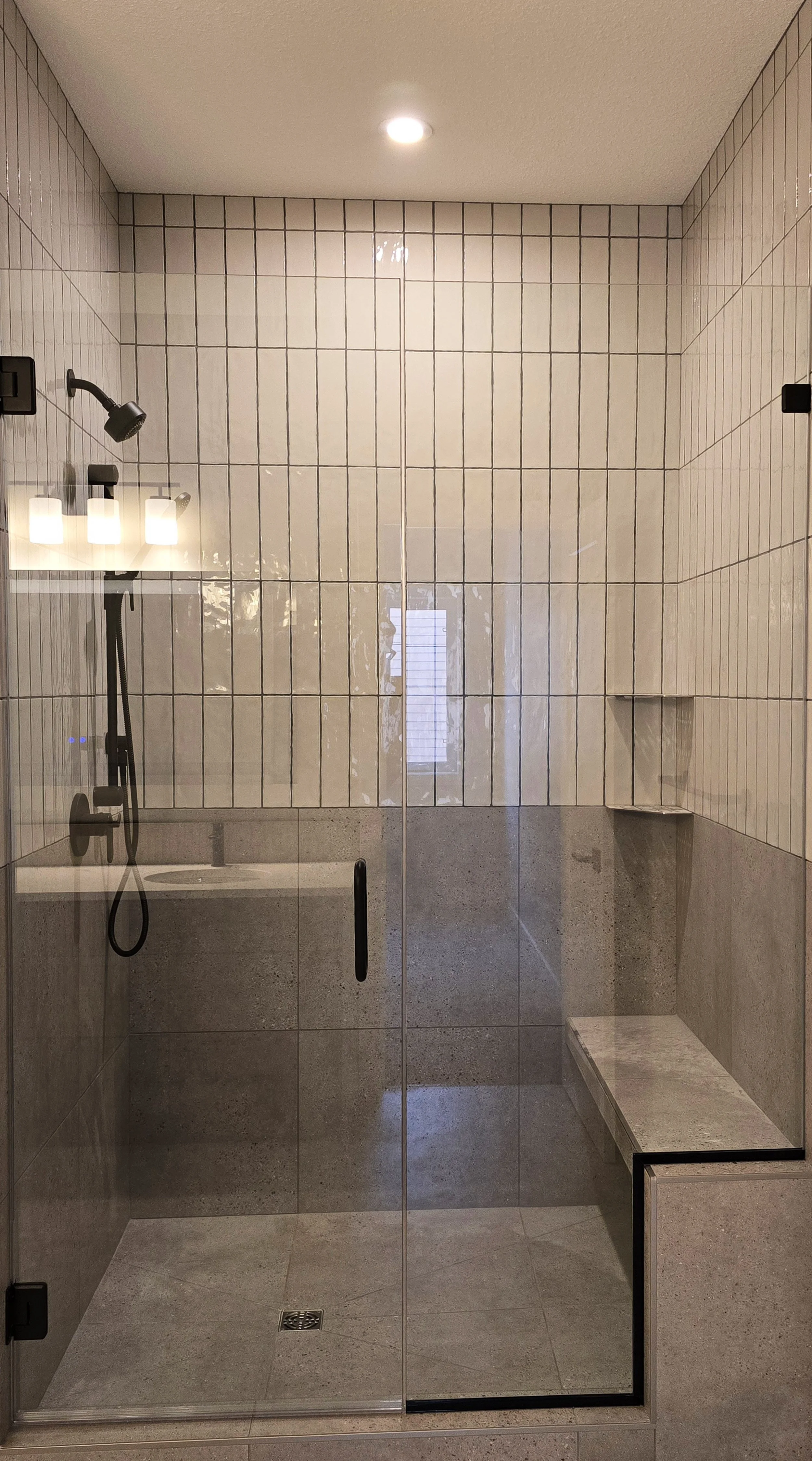 ridege-stone-homes-4922-4924-beardsley-lacombe-alberta-washroom-shower.jpg