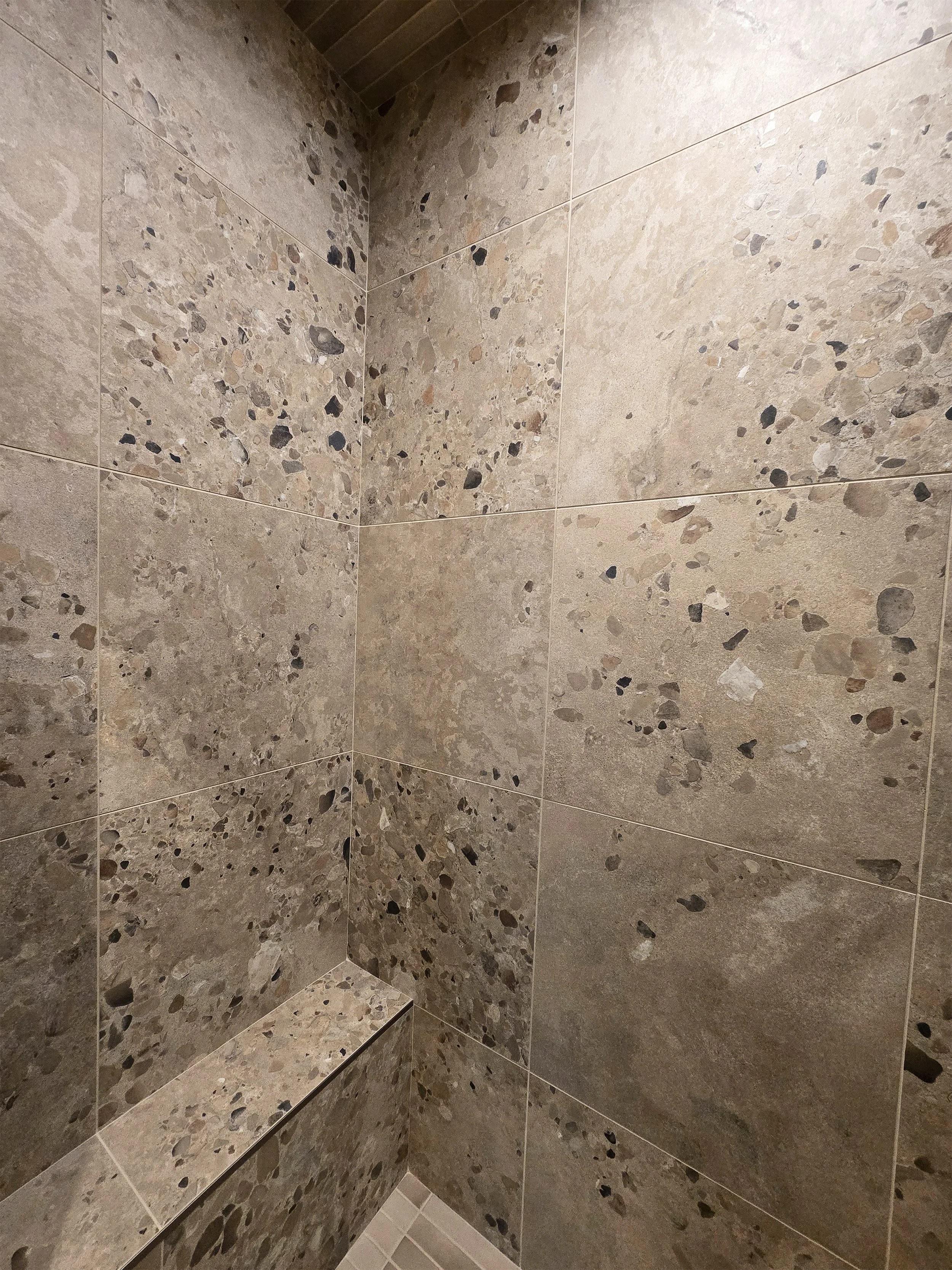 4938-4940-beardsley-cres-lacombe-alberta-shower-view2.jpg