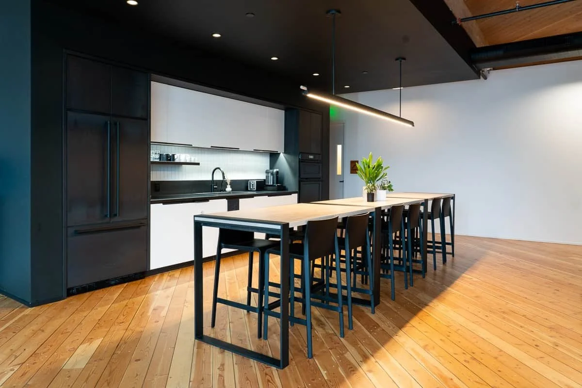custom-kitchen-construction.jpeg