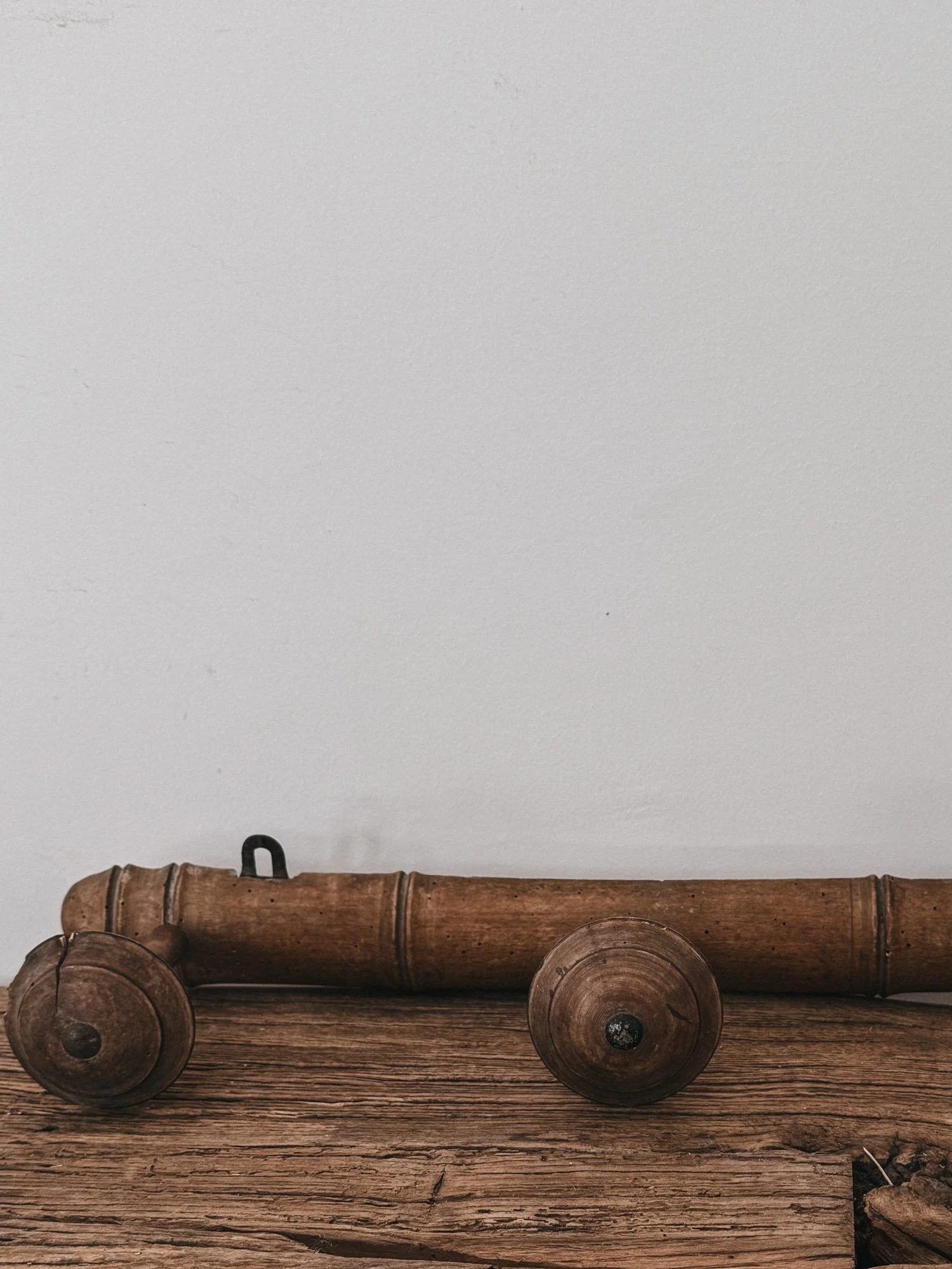 CRISTINA-ALFONSO-OUR-NIDO-french-coat-rack-7.jpg