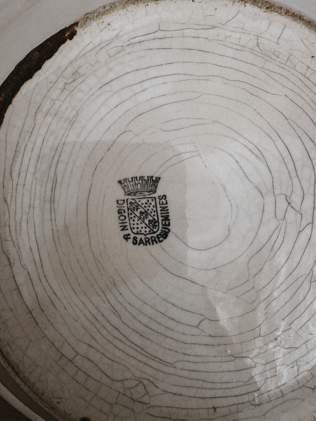 CRISTINA-ALFONSO-OUR-NIDO-DIGOIN-BOWL-BACKSTAMP.PNG