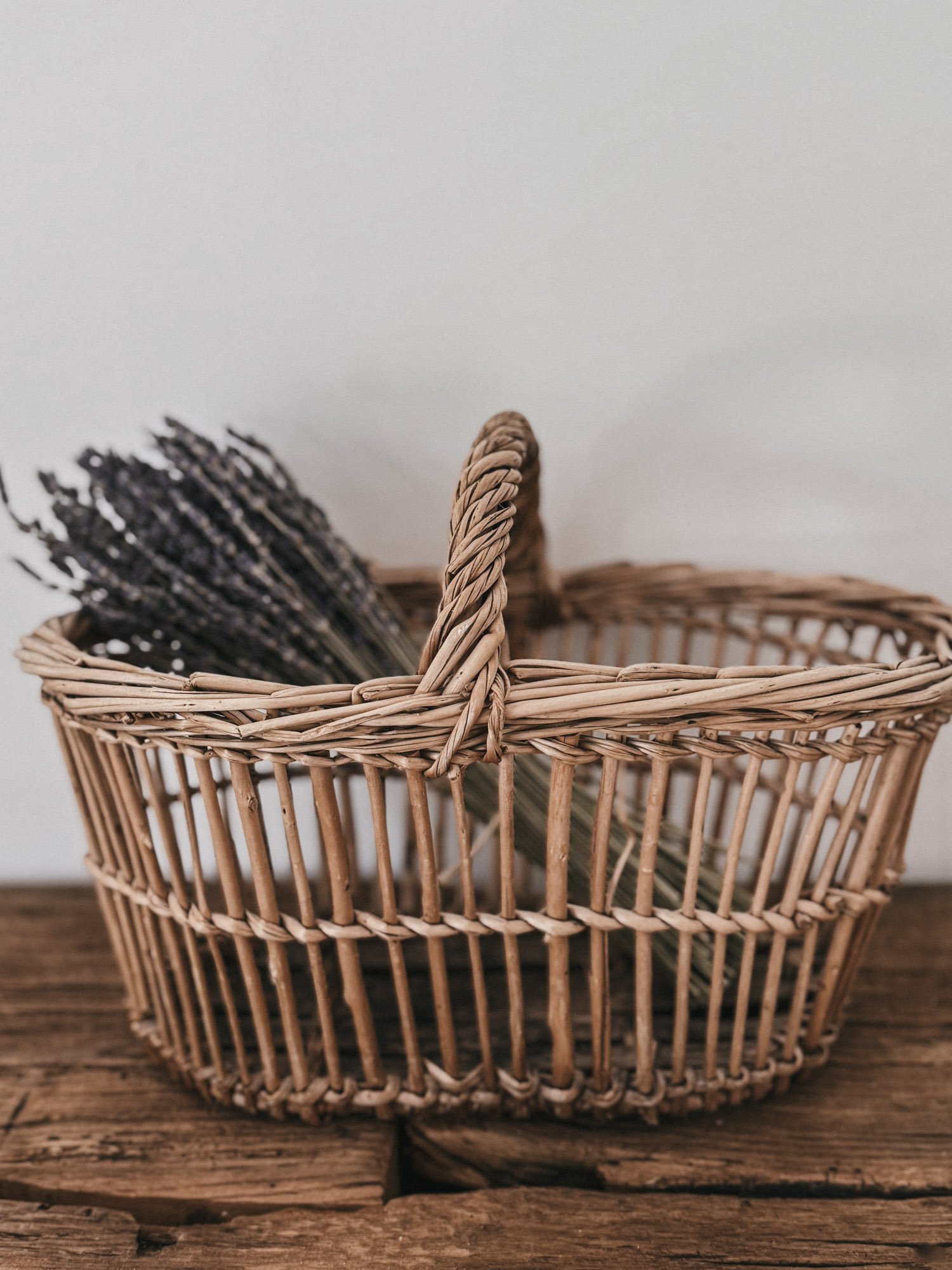 CRISTINA-ALFONSO-OUR-NIDO-WILLOW-GATHERING-BASKET.jpg