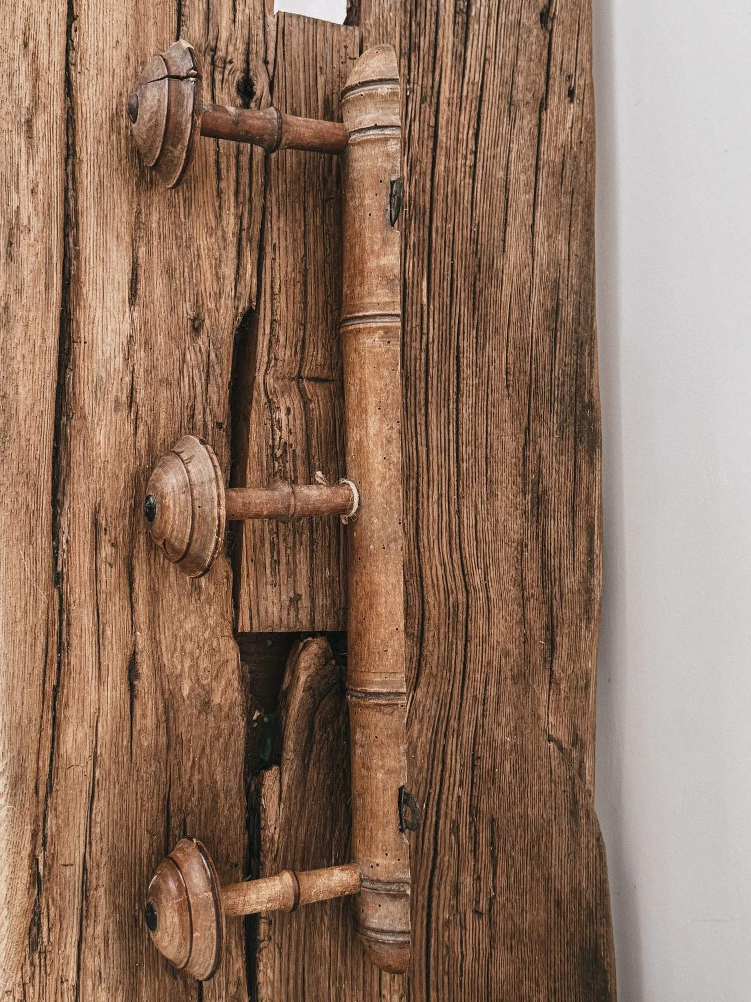 CRISTINA-ALFONSO-OUR-NIDO-french-coat-rack-4.jpg