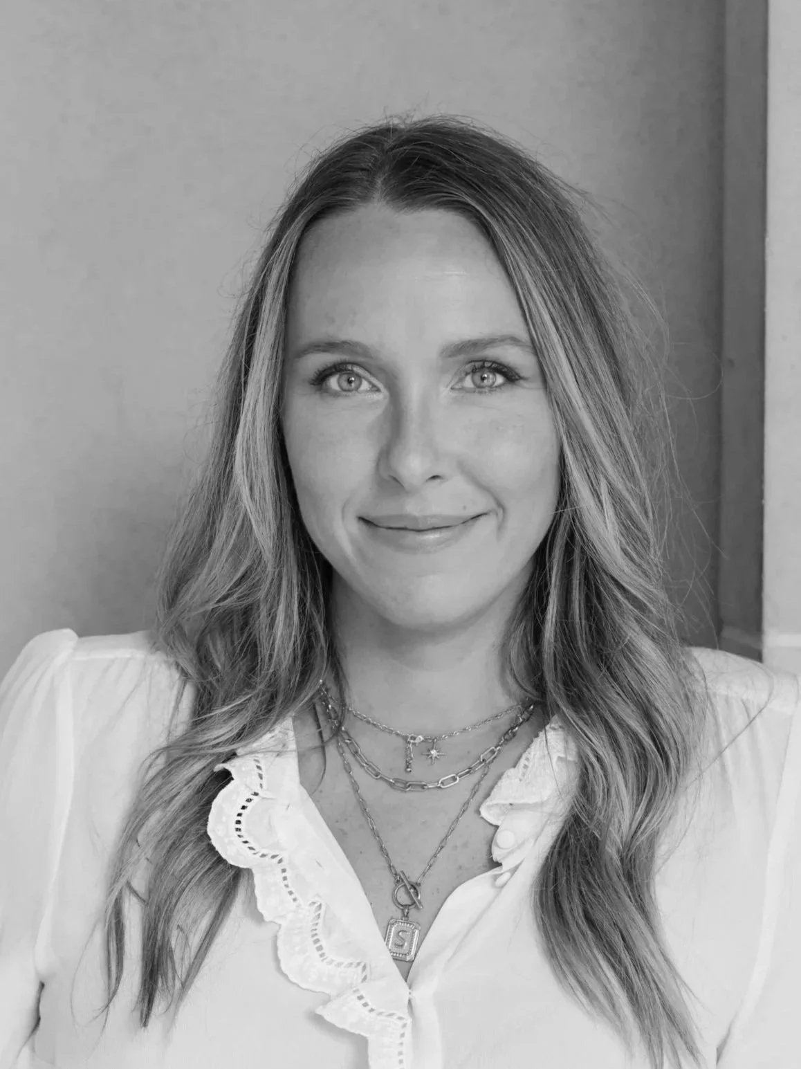 Portrait of Sarah Osmer, relationship therapist at The Relationship Studio in Austin.