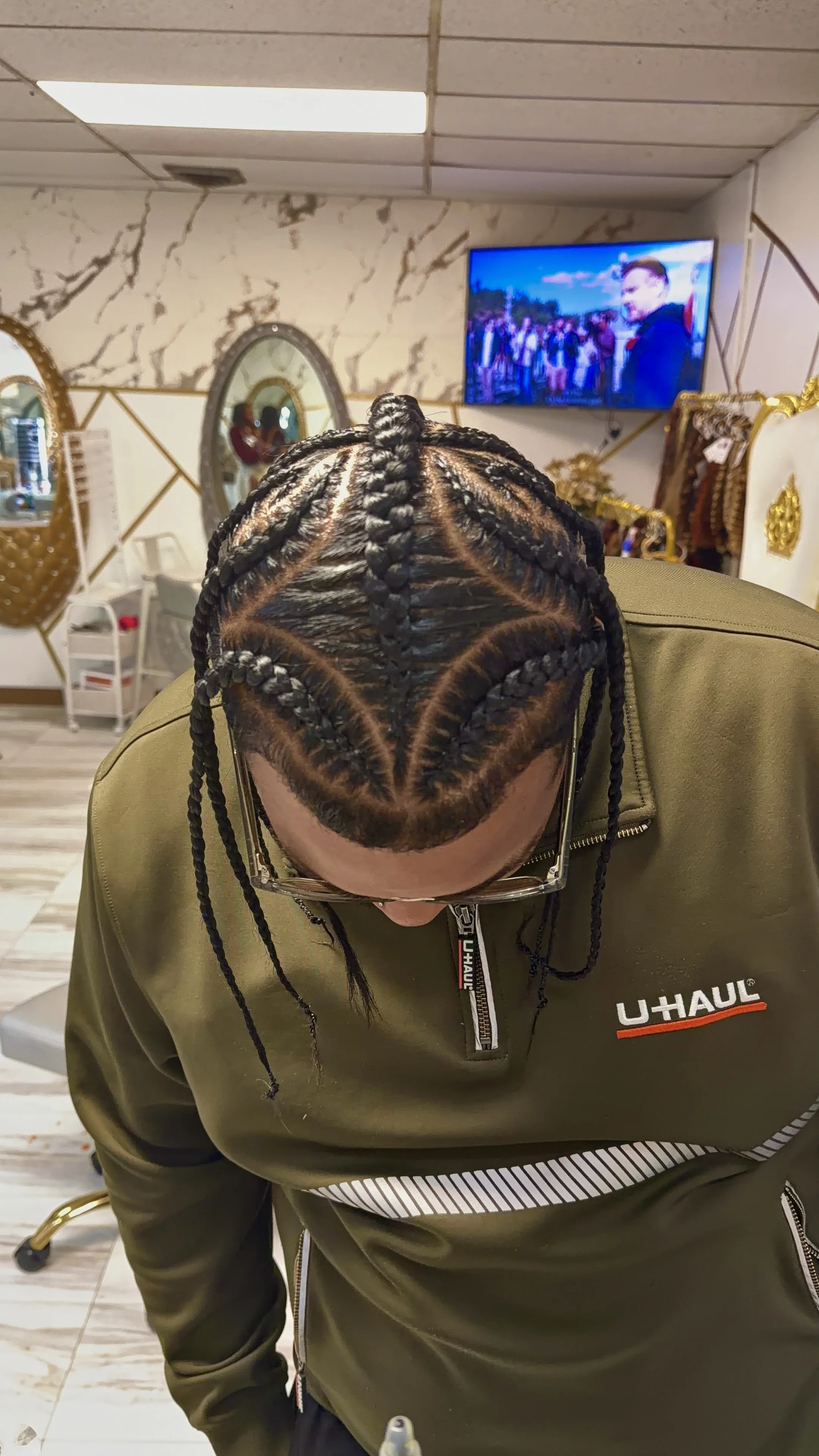 MEN BRAIDS