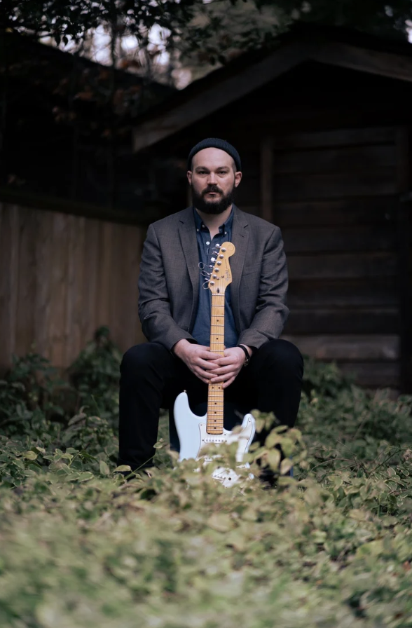 Live Music: Samuel Jones