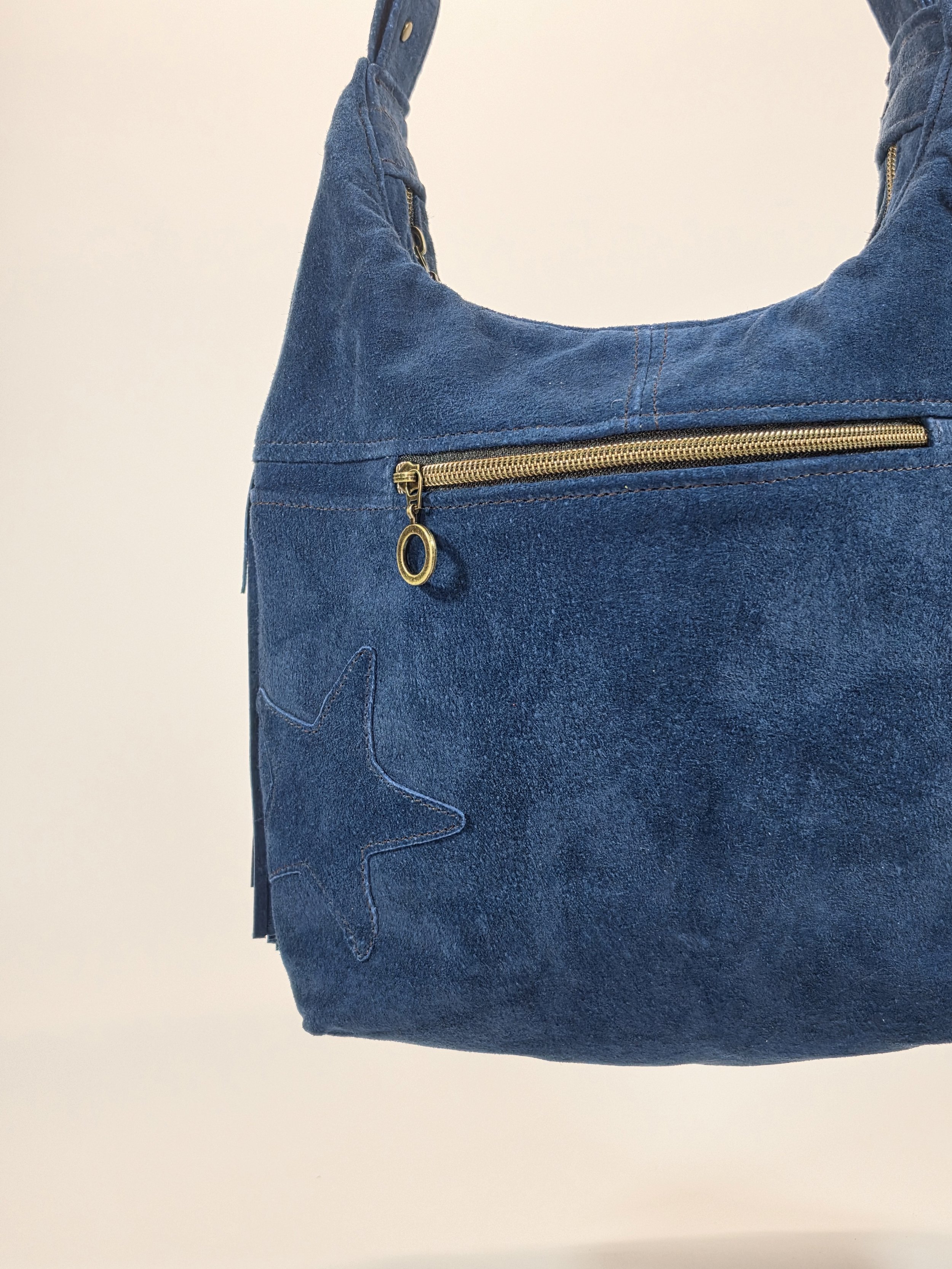 REbel  blue back closuep.jpg