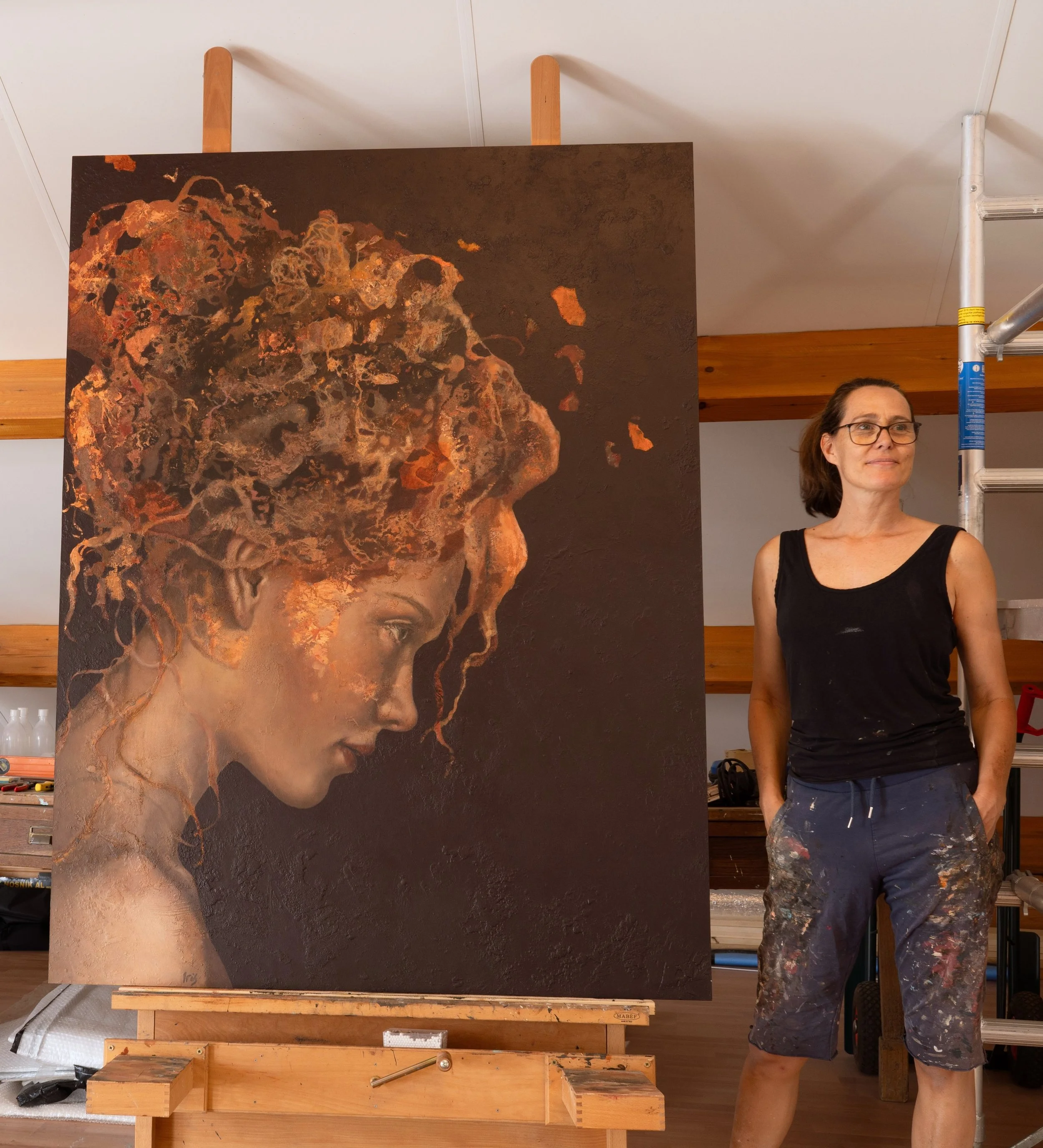 in atelier 2024 naast werk.jpg