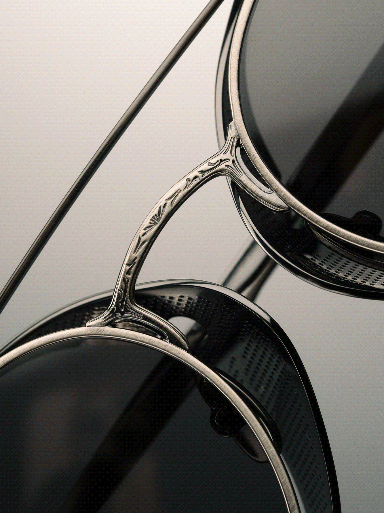 04-Made-in-Japan-metall-detalj.png