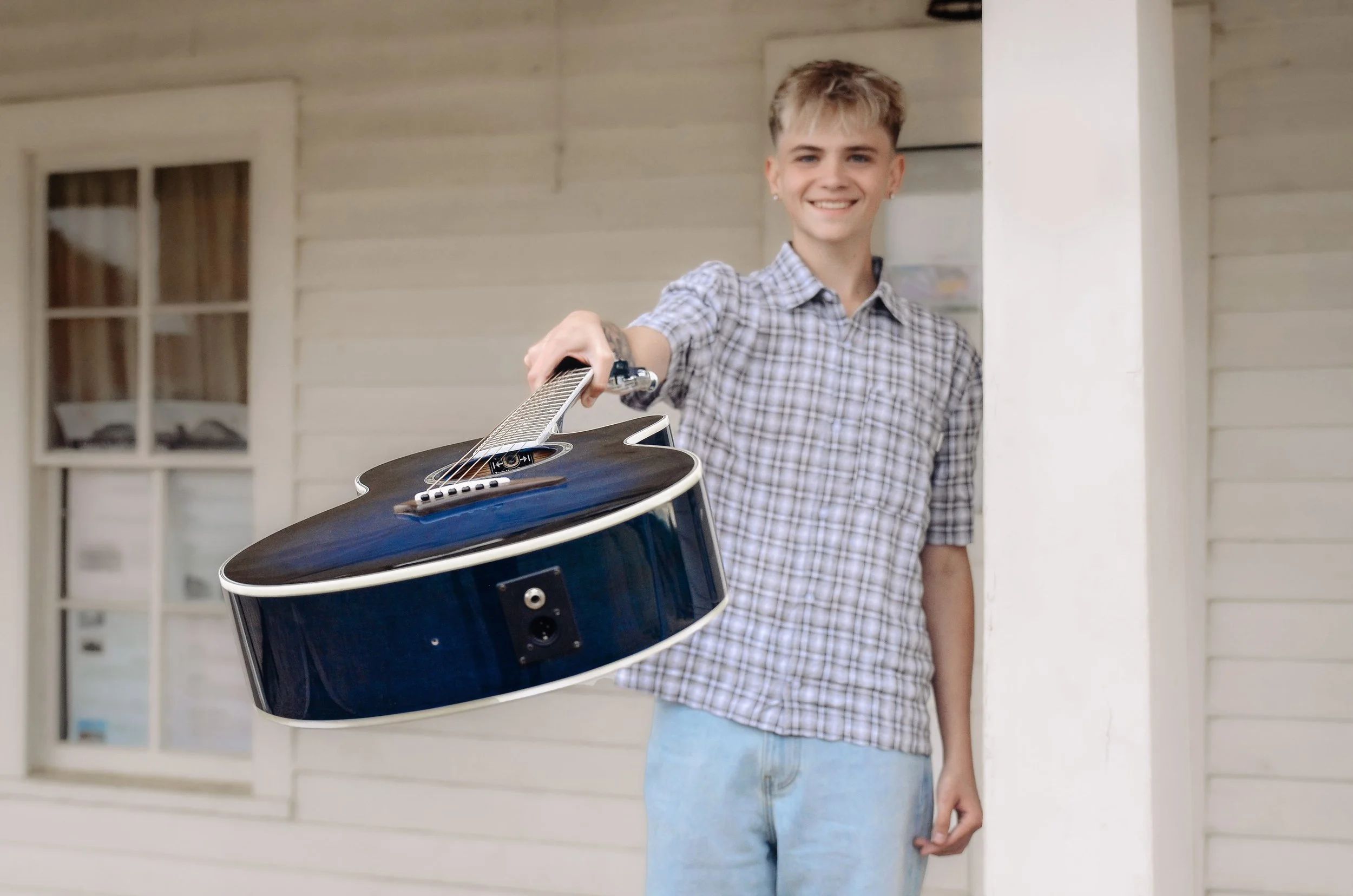 BW-Guitar.jpg