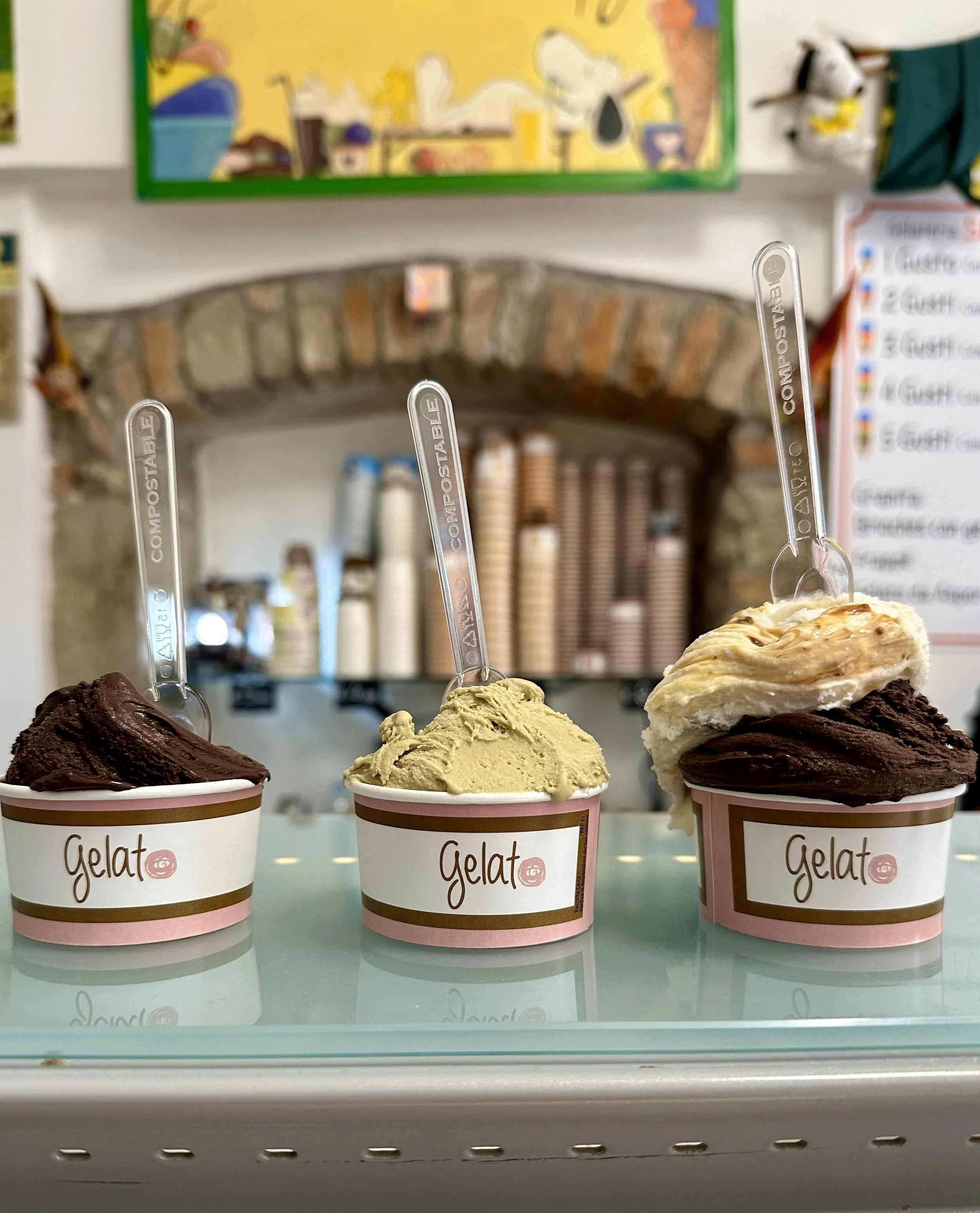 Many options at Snoopy Gelato