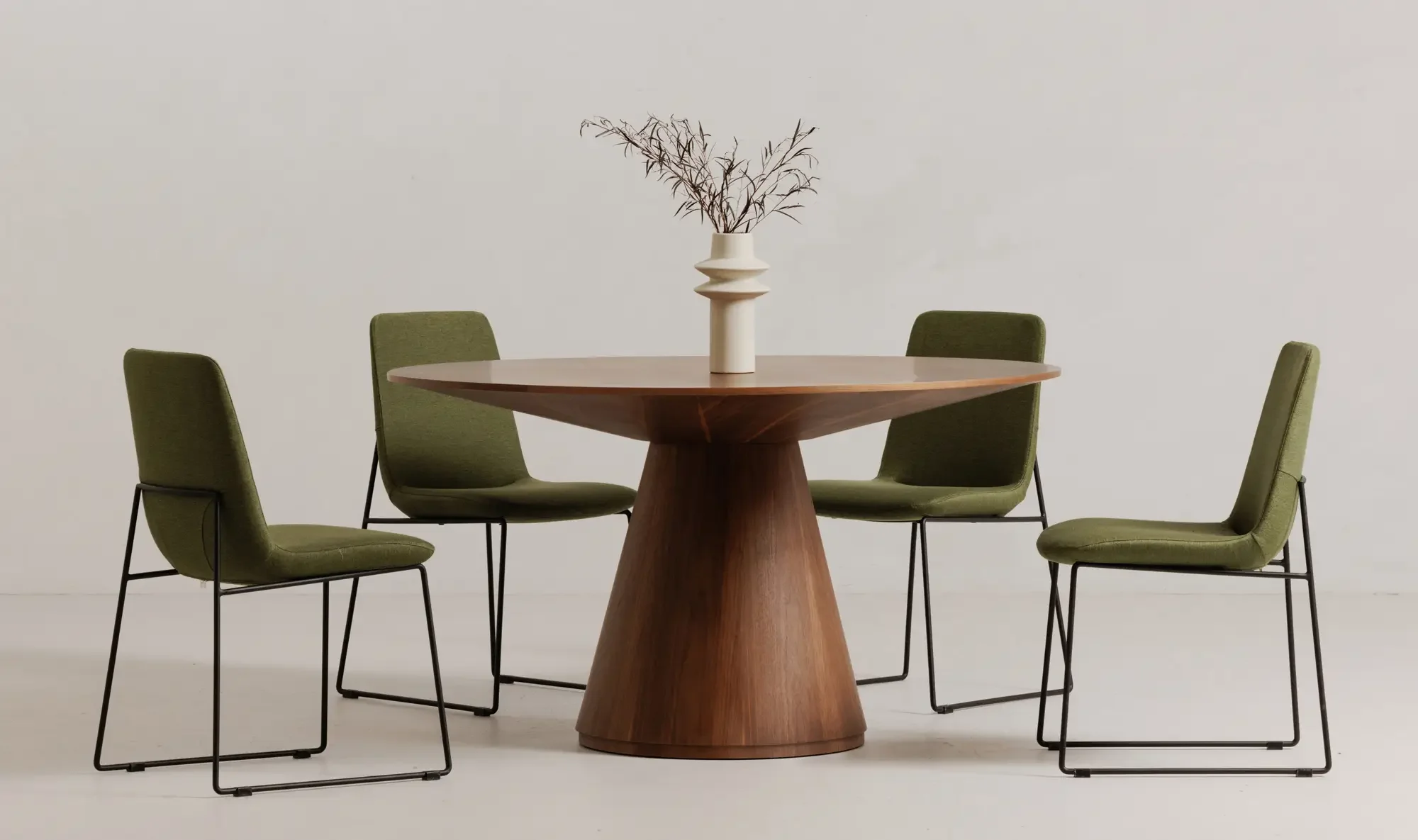 Otago 47In Round Dining Table Walnut $1985