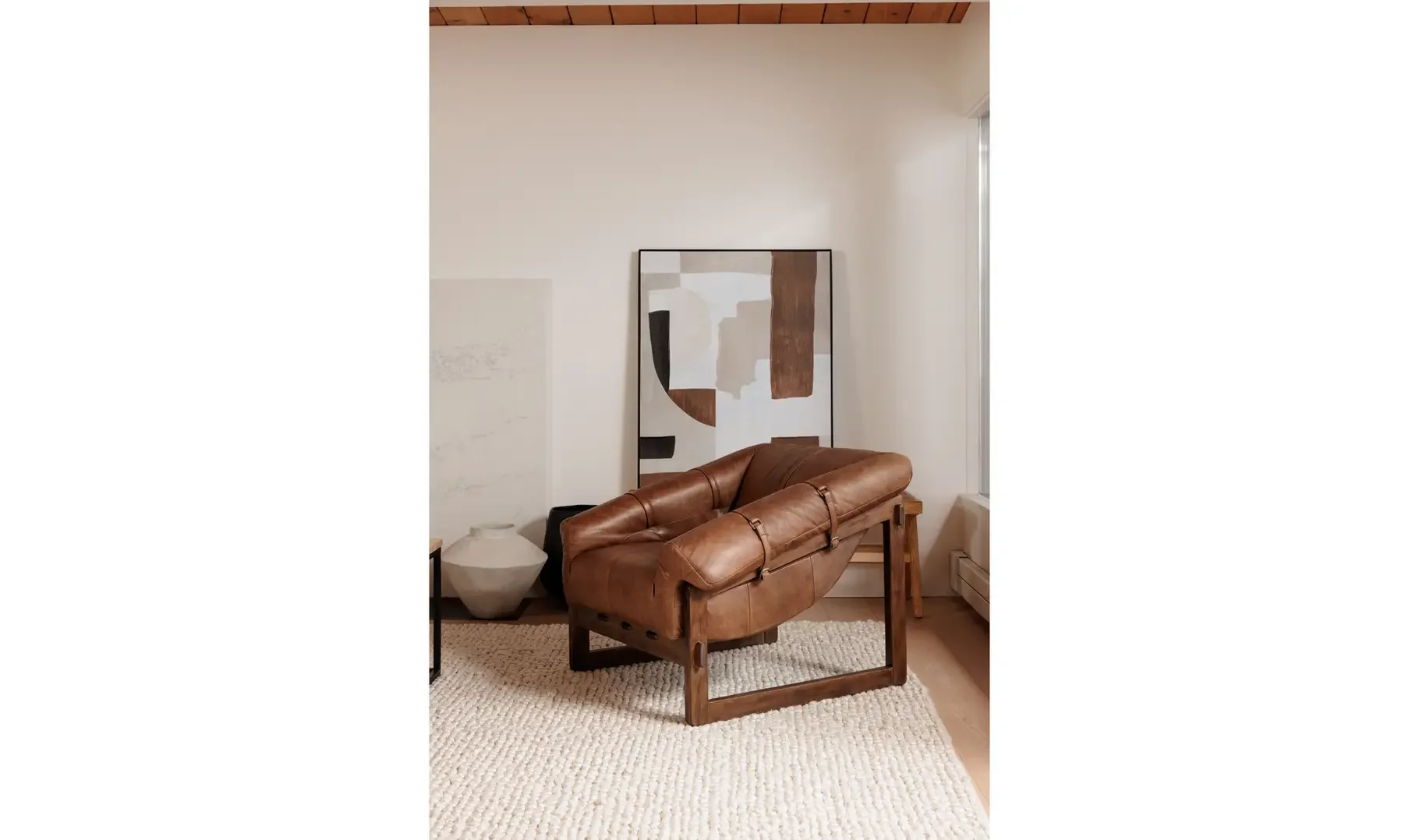 31.5” W X 1.5” D X 39.5” H

Fina 2 Wall Décor $205