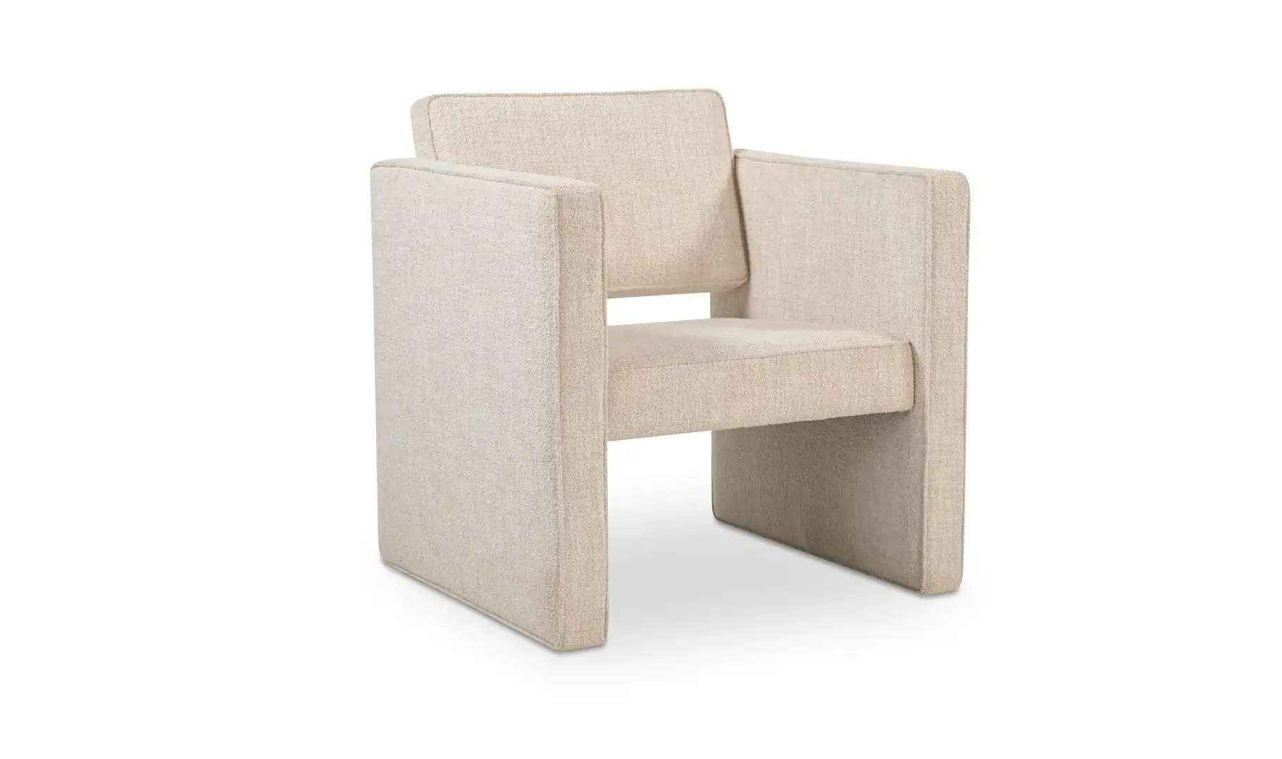 30.0” W X 30.0” D X 32.0” H

Harris Accent Chair Oat