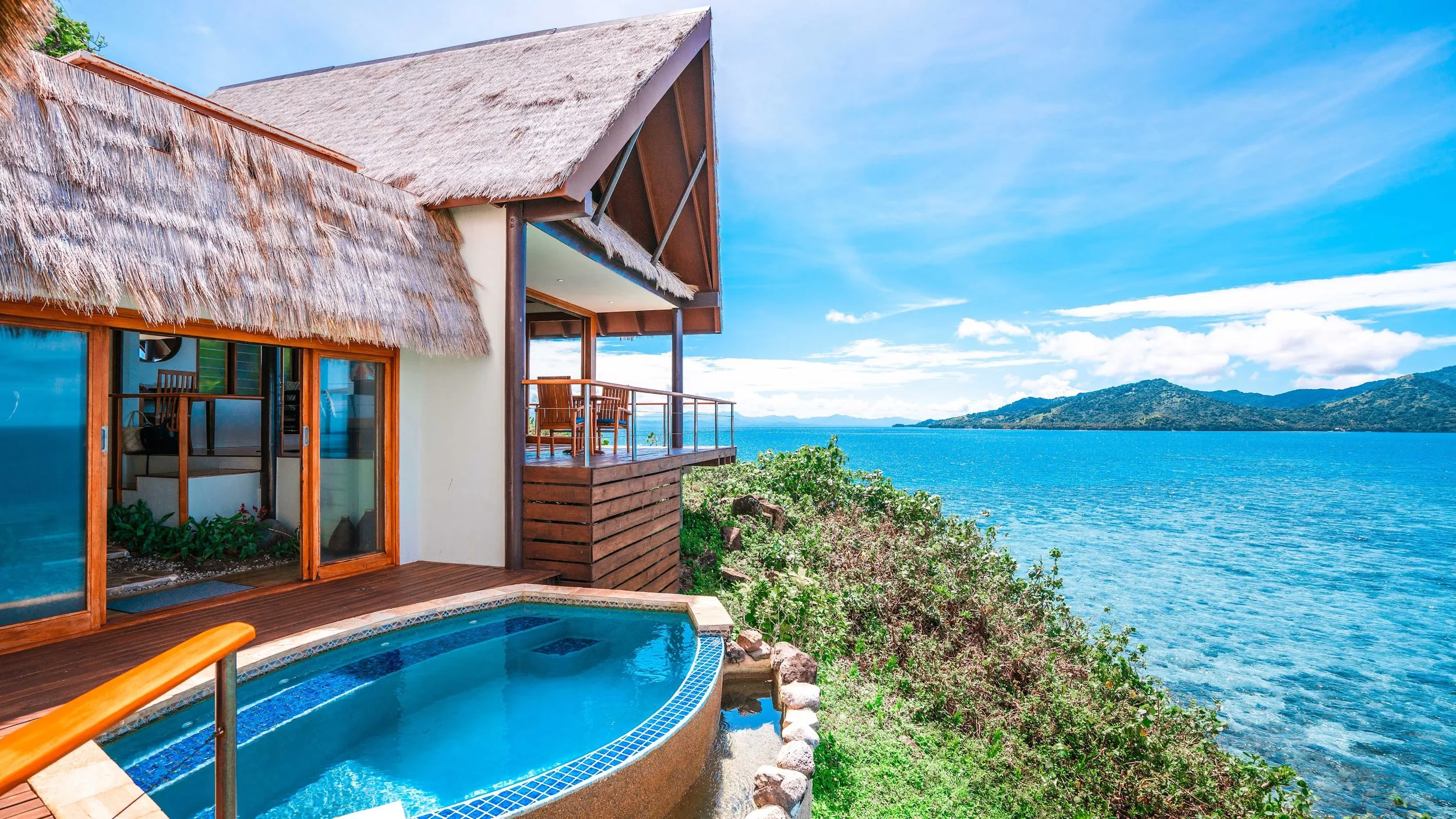 Imagine waking up here&hellip; Luxury isn&rsquo;t about price &mdash; it&rsquo;s about experience and the Royal Davui in Fiji is an experience. And the right resort can transform your entire trip. Want this level of relaxation? DM LUXE for my top res