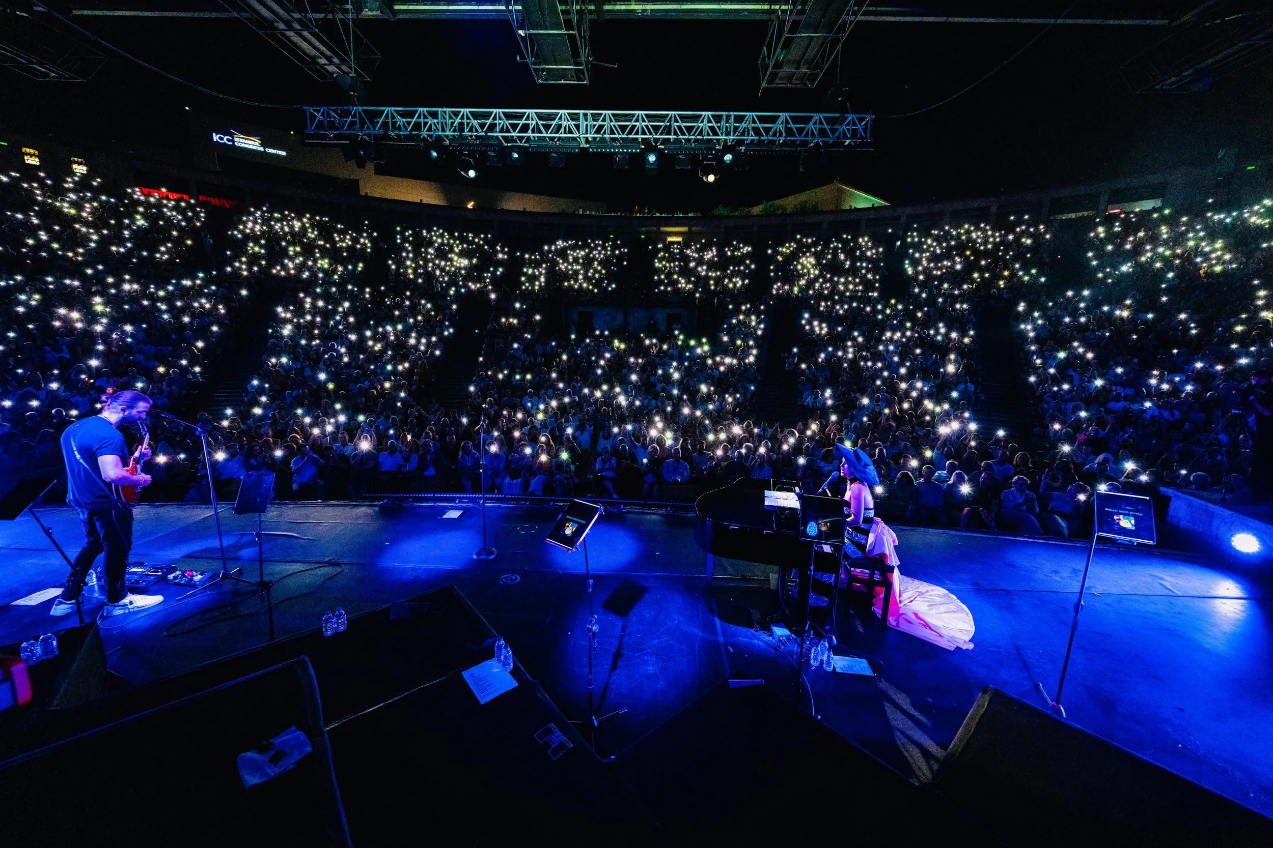 Jessy Hay live at Harbiye Istanbul