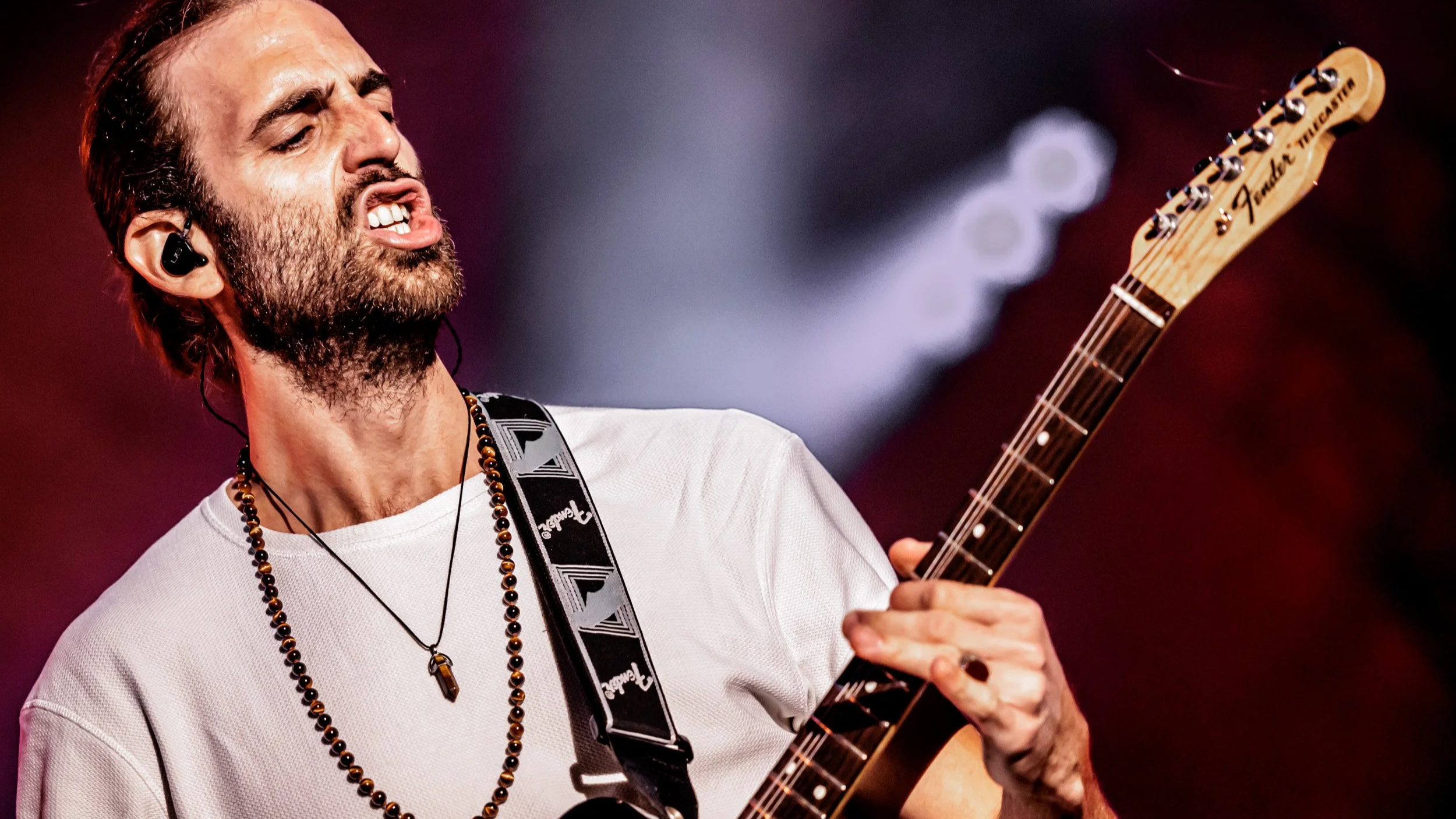 Jessy Hay power shot live on stage