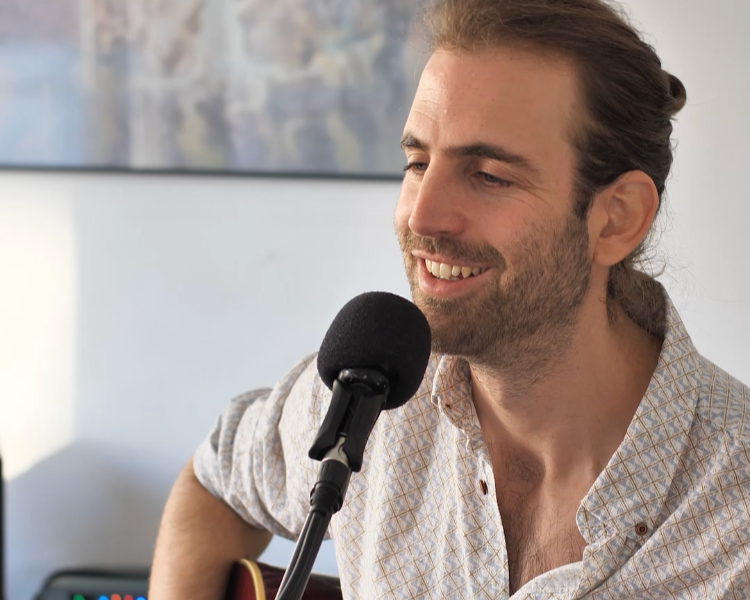 Jessy Hay from his live rendition of Skylark