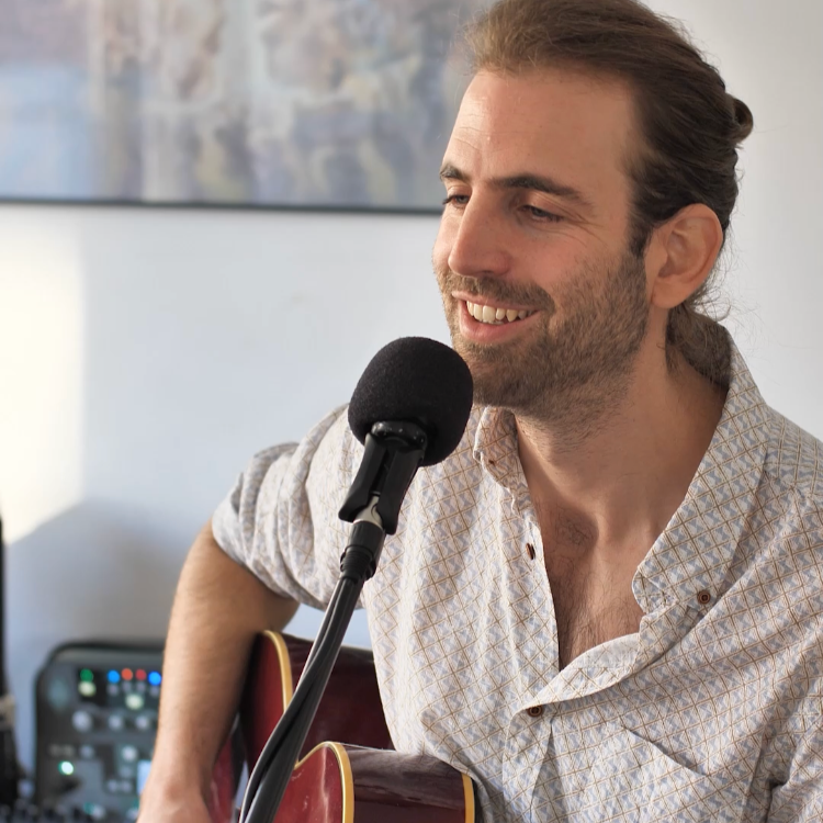 Jessy Hay singing Skylark