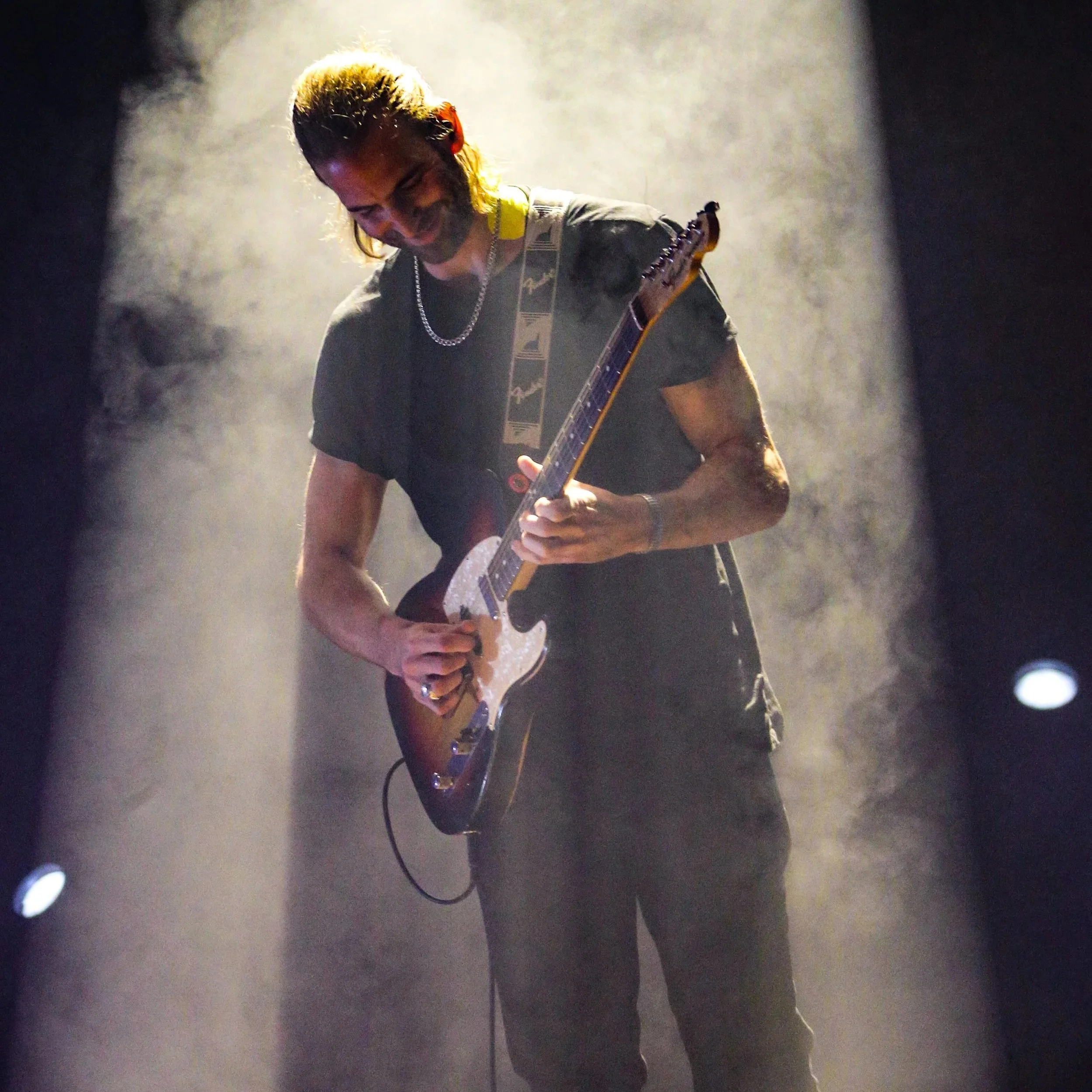 Jessy Hay live on stage during Karsu World Tour