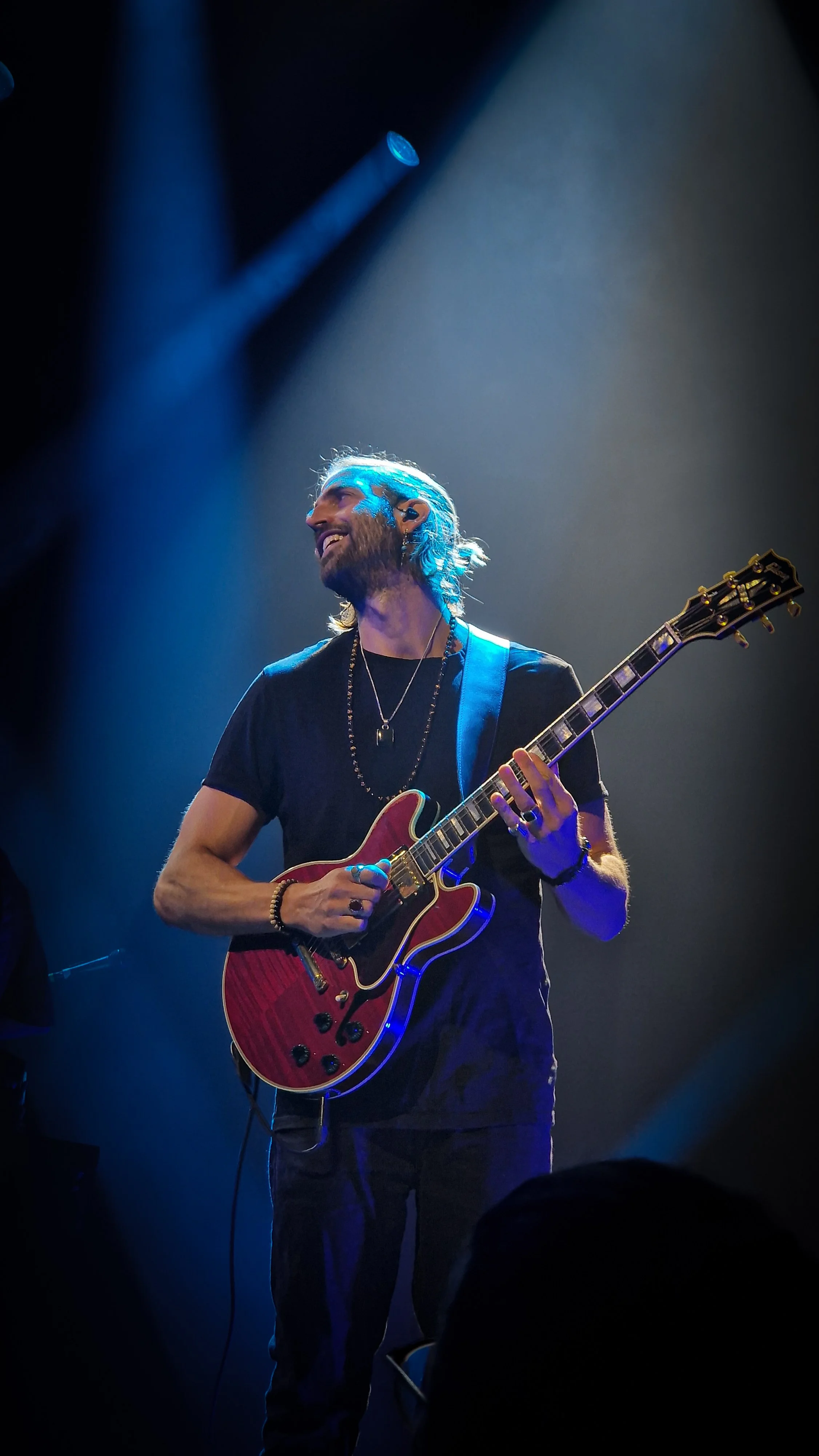 Jessy Hay live on stage